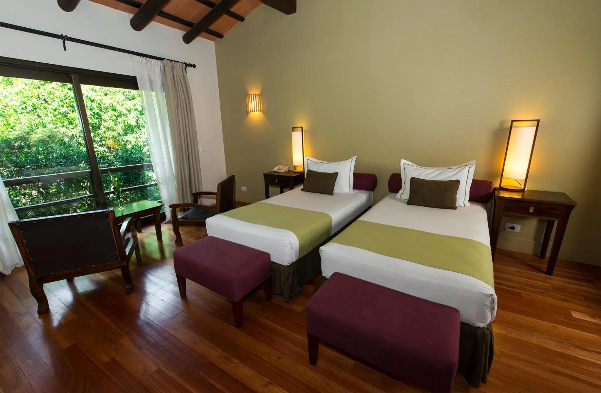 Bed in Loi Suites Iguazu Hotel