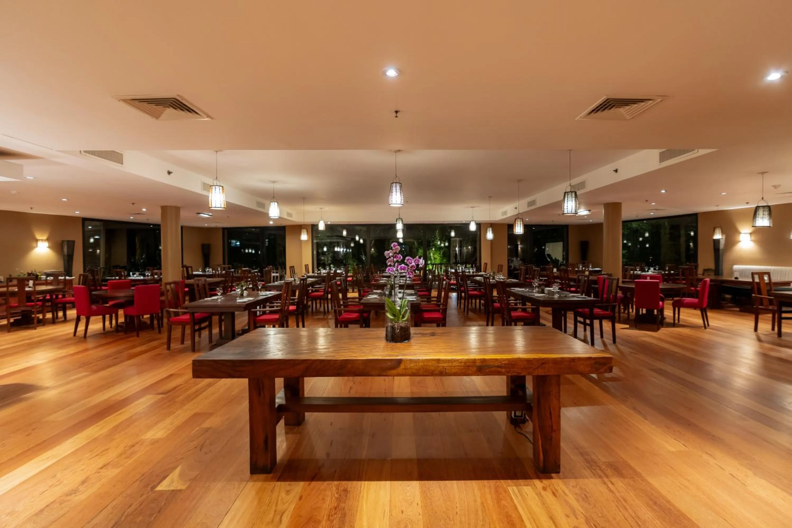 Restaurant/places to eat in Loi Suites Iguazu Hotel