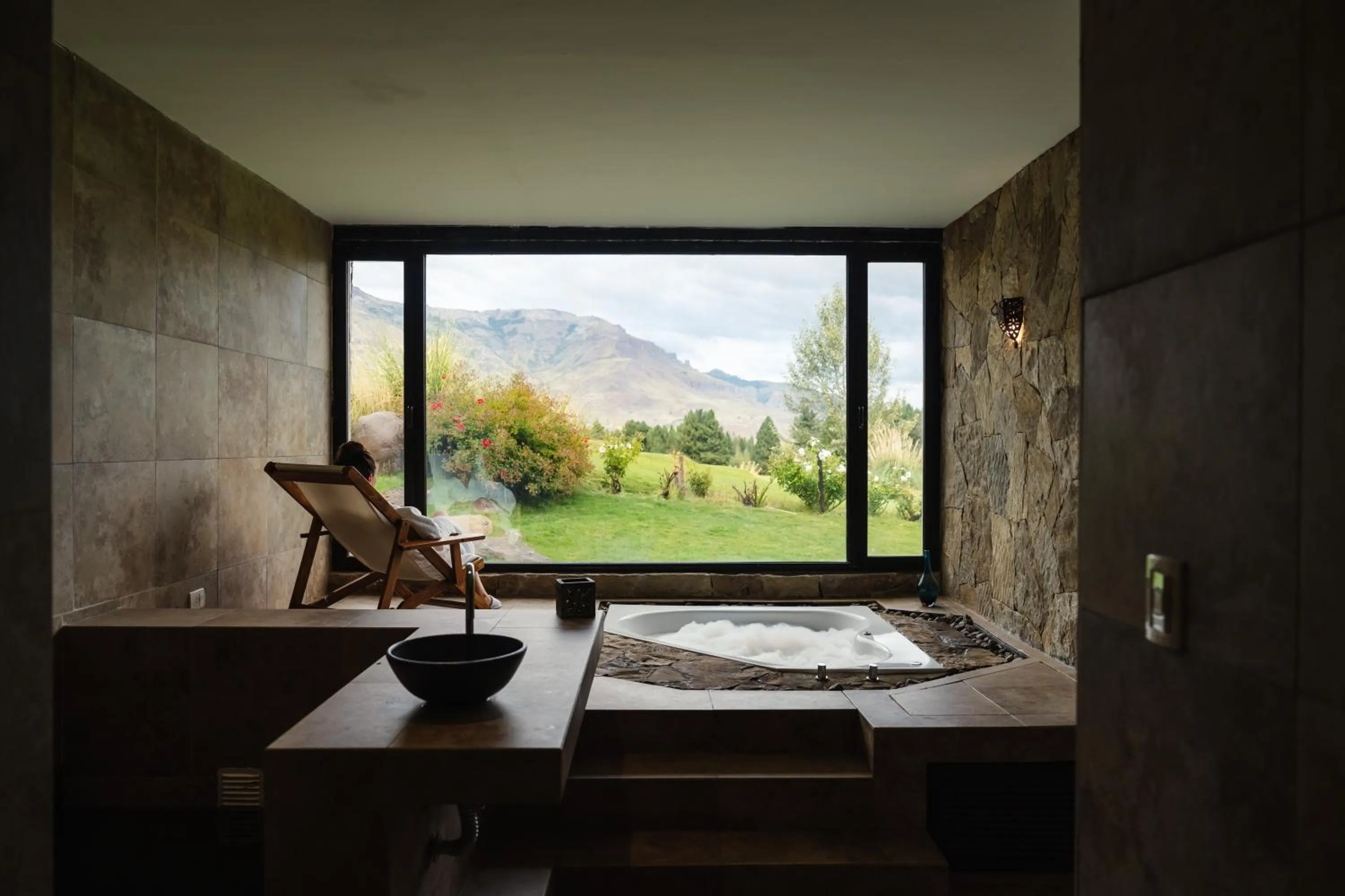 Spa and wellness centre/facilities in Loi Suites Chapelco Hotel