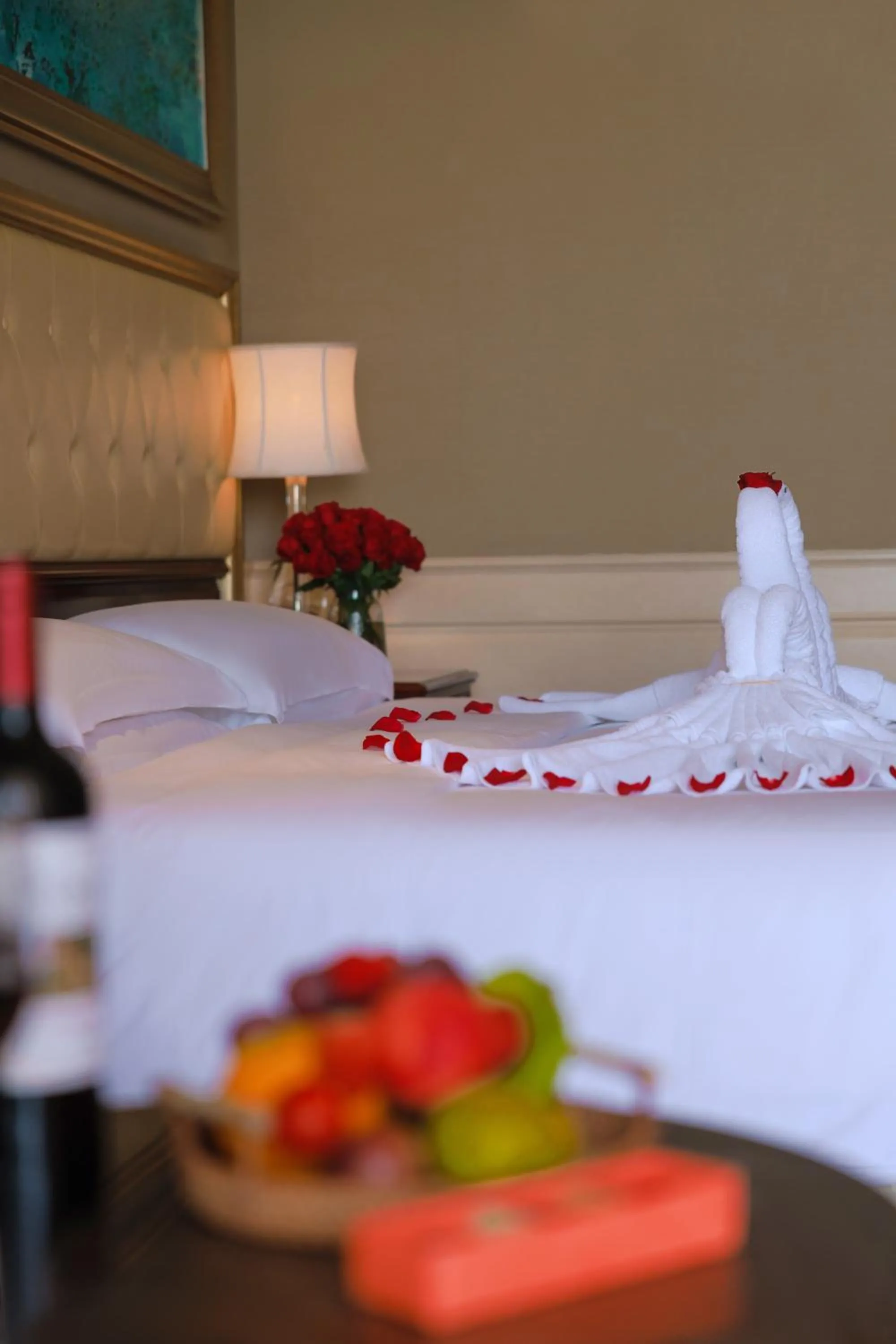 Bed in Crowne Plaza Resort Sanya Bay by IHG