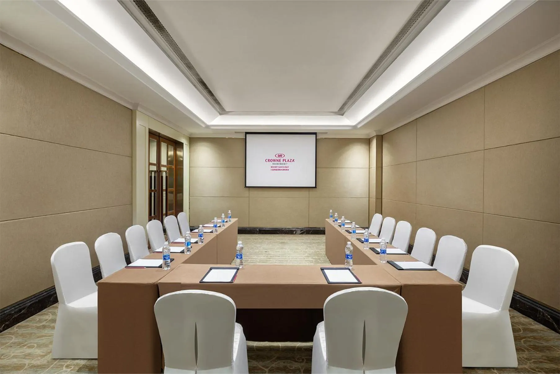 Spa and wellness centre/facilities in Crowne Plaza Resort Sanya Bay by IHG