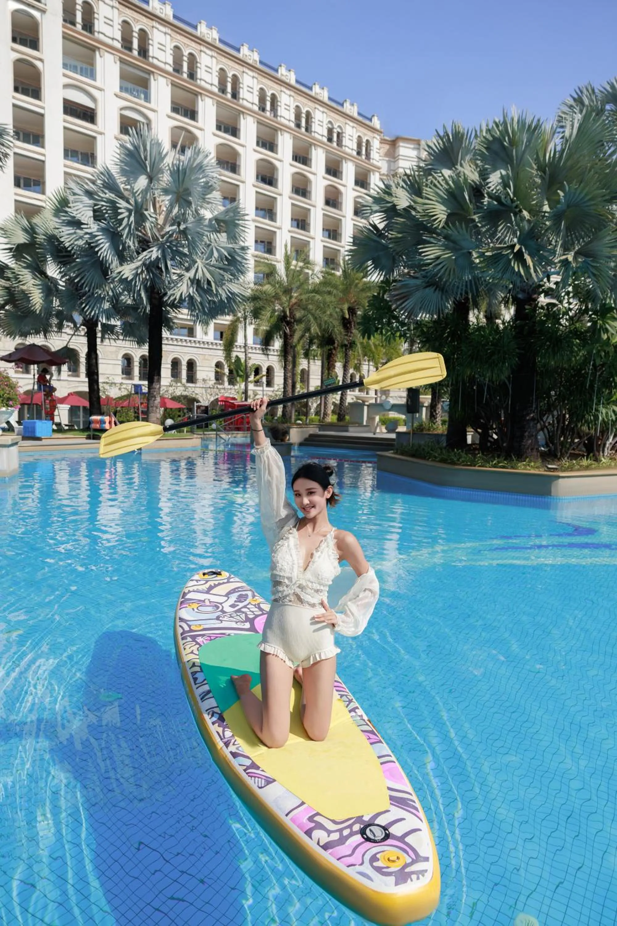 Guests in Crowne Plaza Resort Sanya Bay by IHG