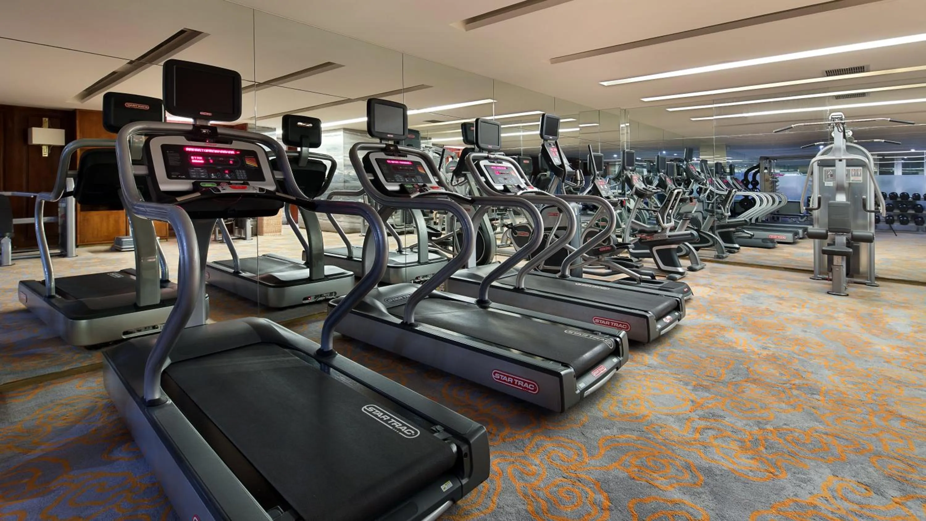 Spa and wellness centre/facilities in Crowne Plaza Resort Sanya Bay by IHG