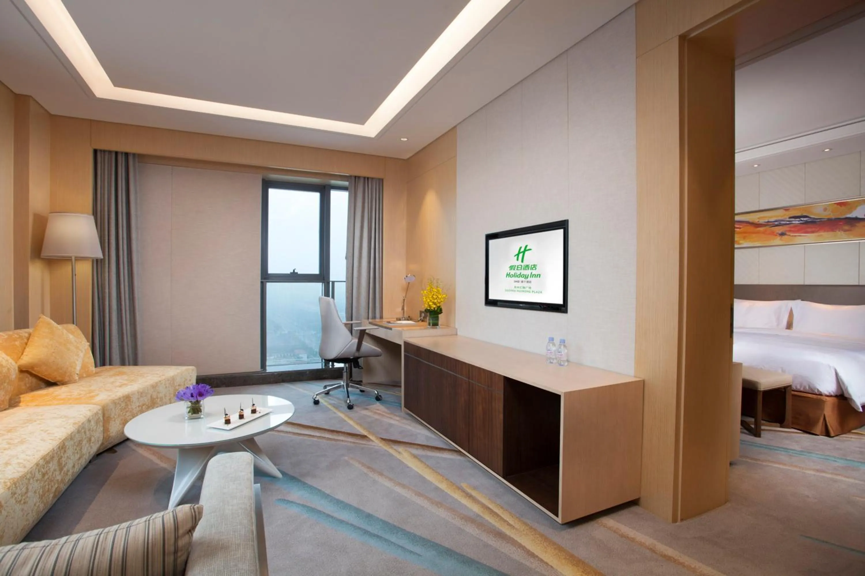 Photo of the whole room, Bed in Holiday Inn Suzhou Huirong Plaza by IHG