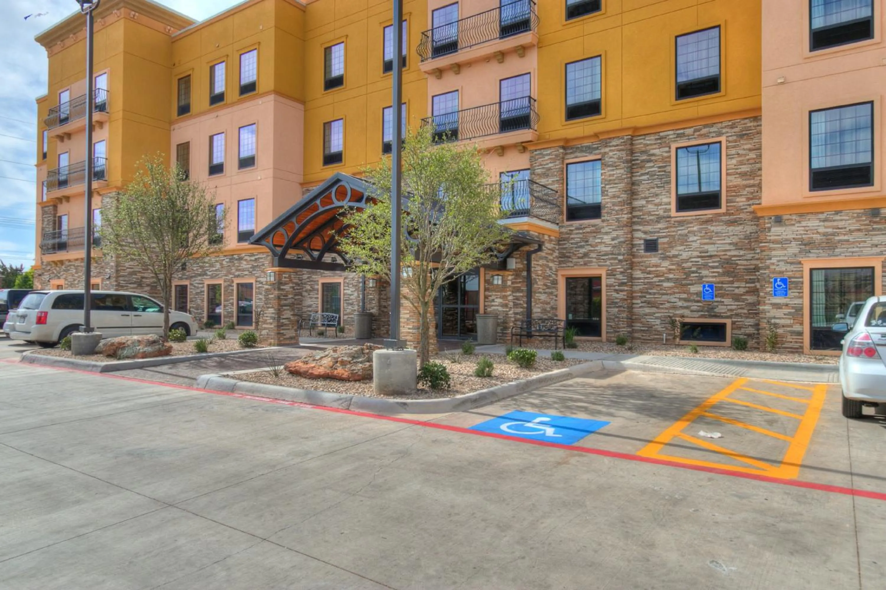 Property building in Staybridge Suites Lubbock South by IHG