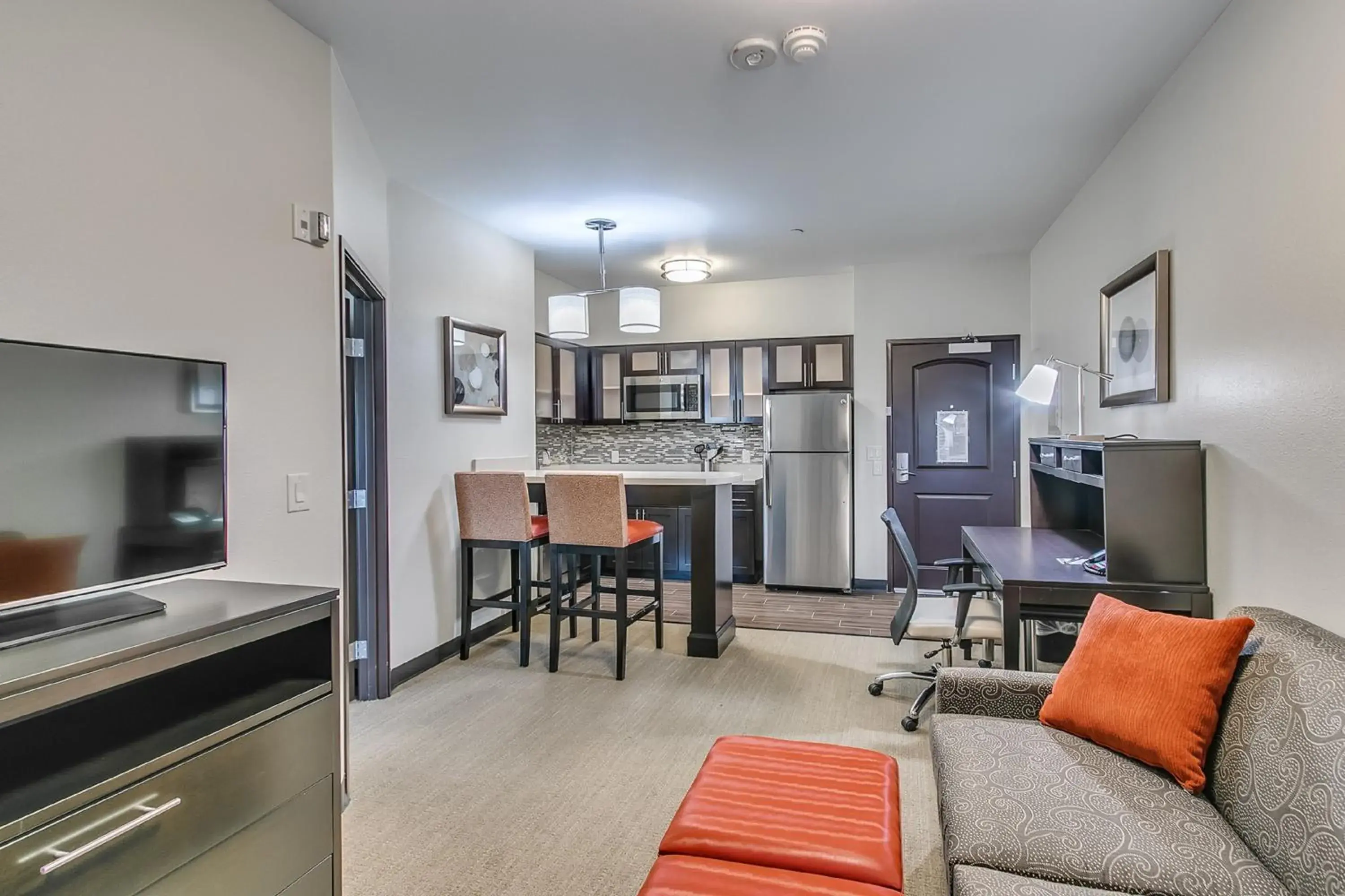 One-Bedroom King Suite in Staybridge Suites Lubbock South by IHG One-Bedroom King Suite in Staybridge Suites Lubbock South by IHG