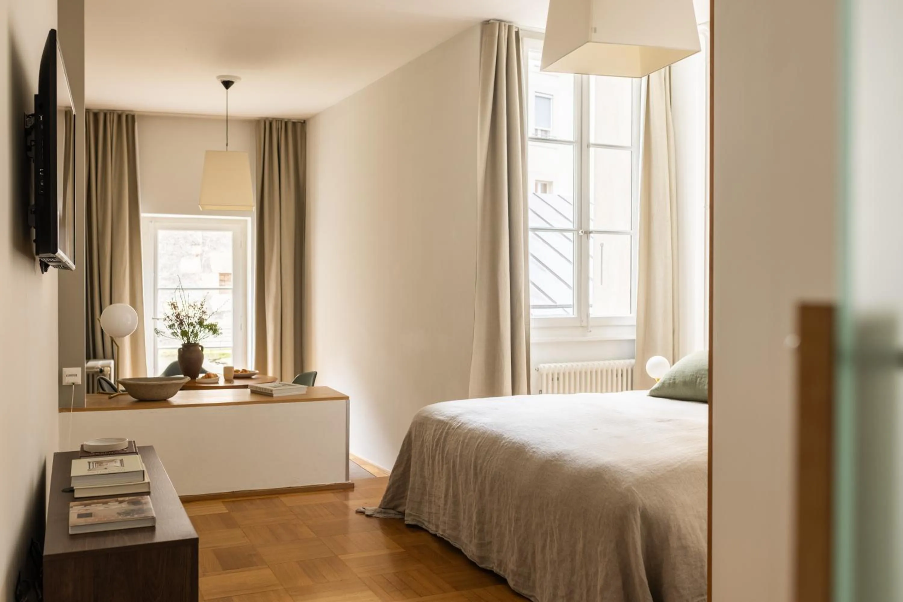 Bed in The Hamlet - Luxury Serviced Apartments