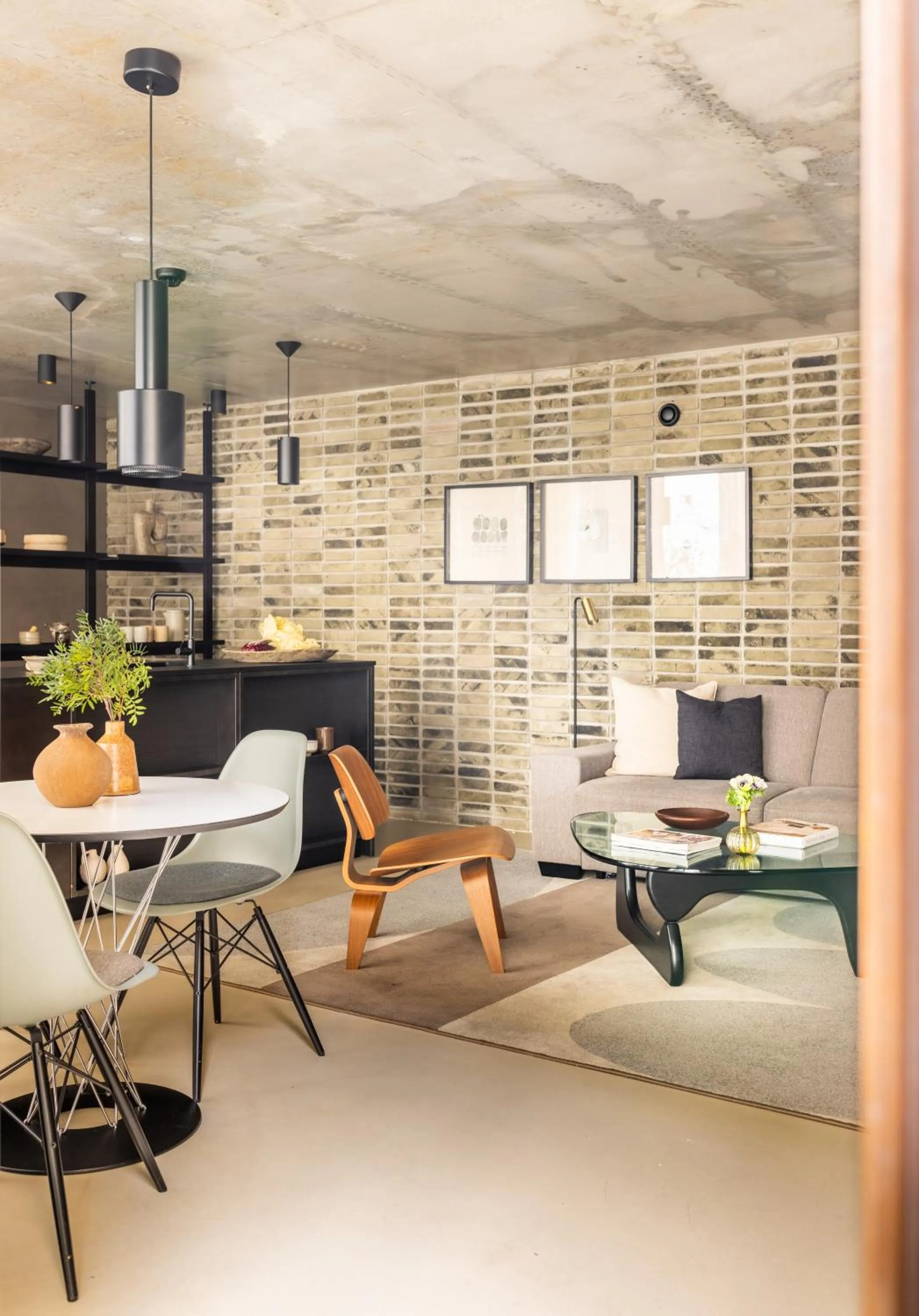 Kitchen or kitchenette in The Hamlet - Luxury Serviced Apartments