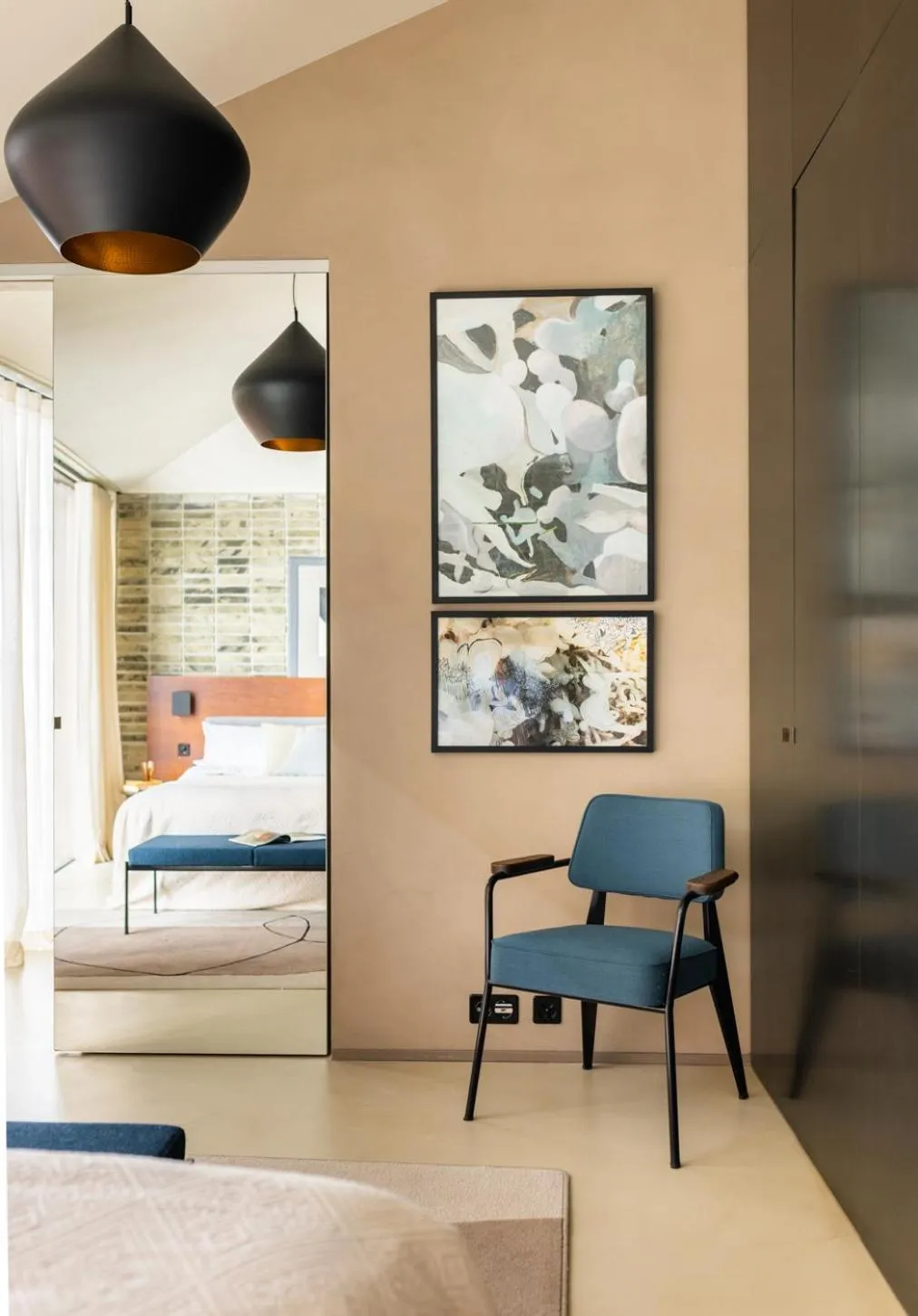 Bed in The Hamlet - Luxury Serviced Apartments