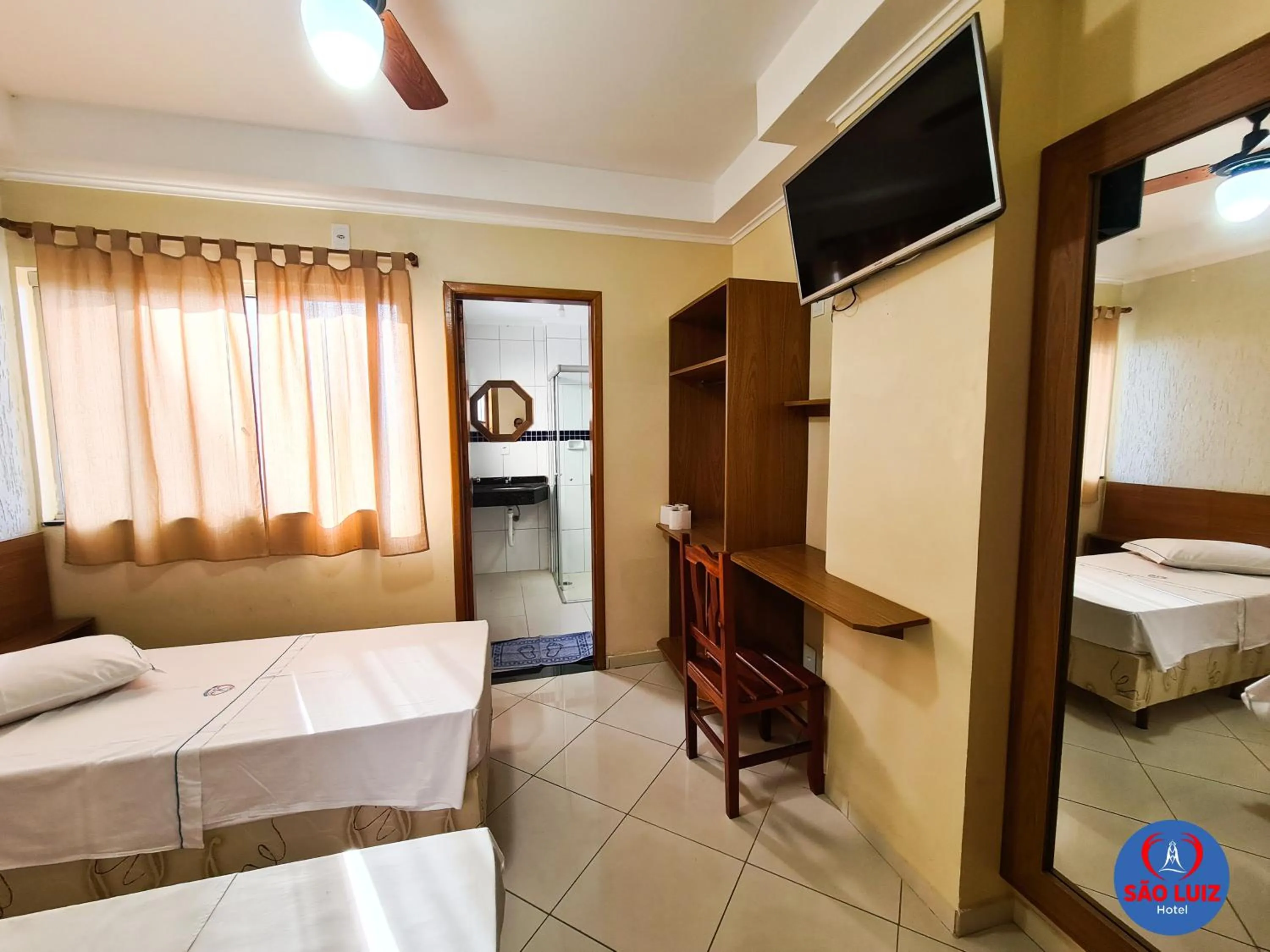 Photo of the whole room, Bed in Hotel São Luiz