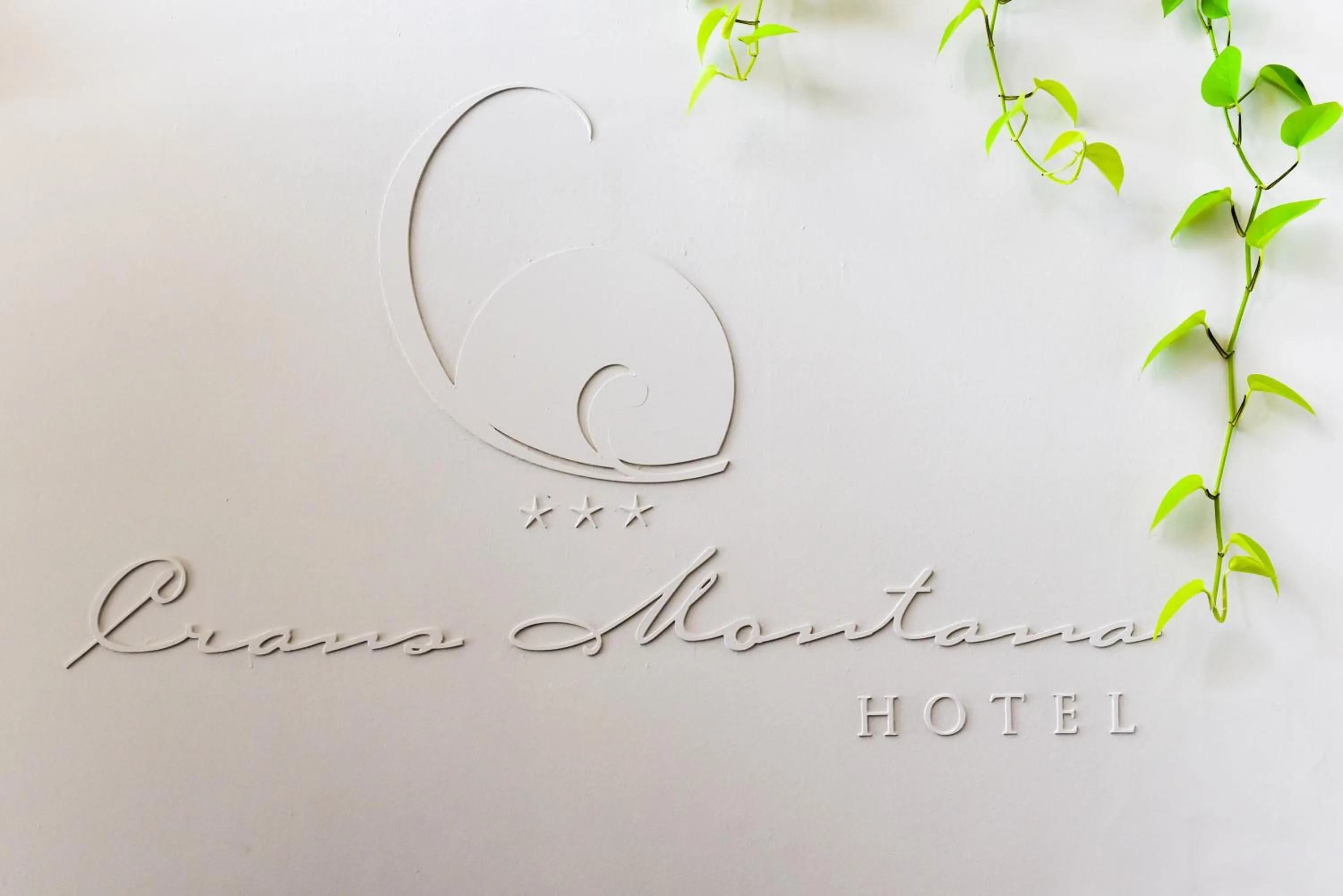 Property logo or sign in Hotel Crans Montana