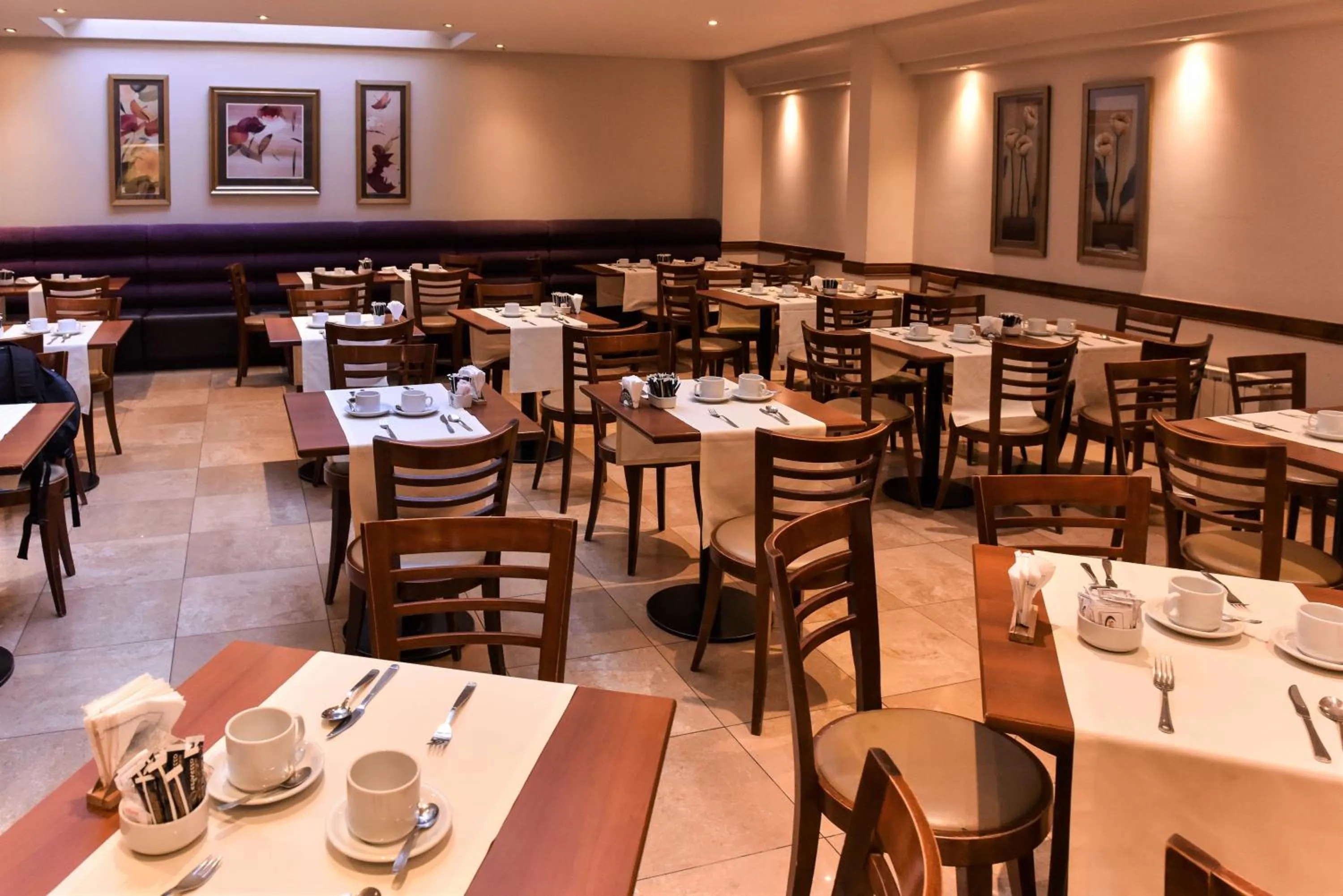 Restaurant/places to eat in Hotel Crans Montana