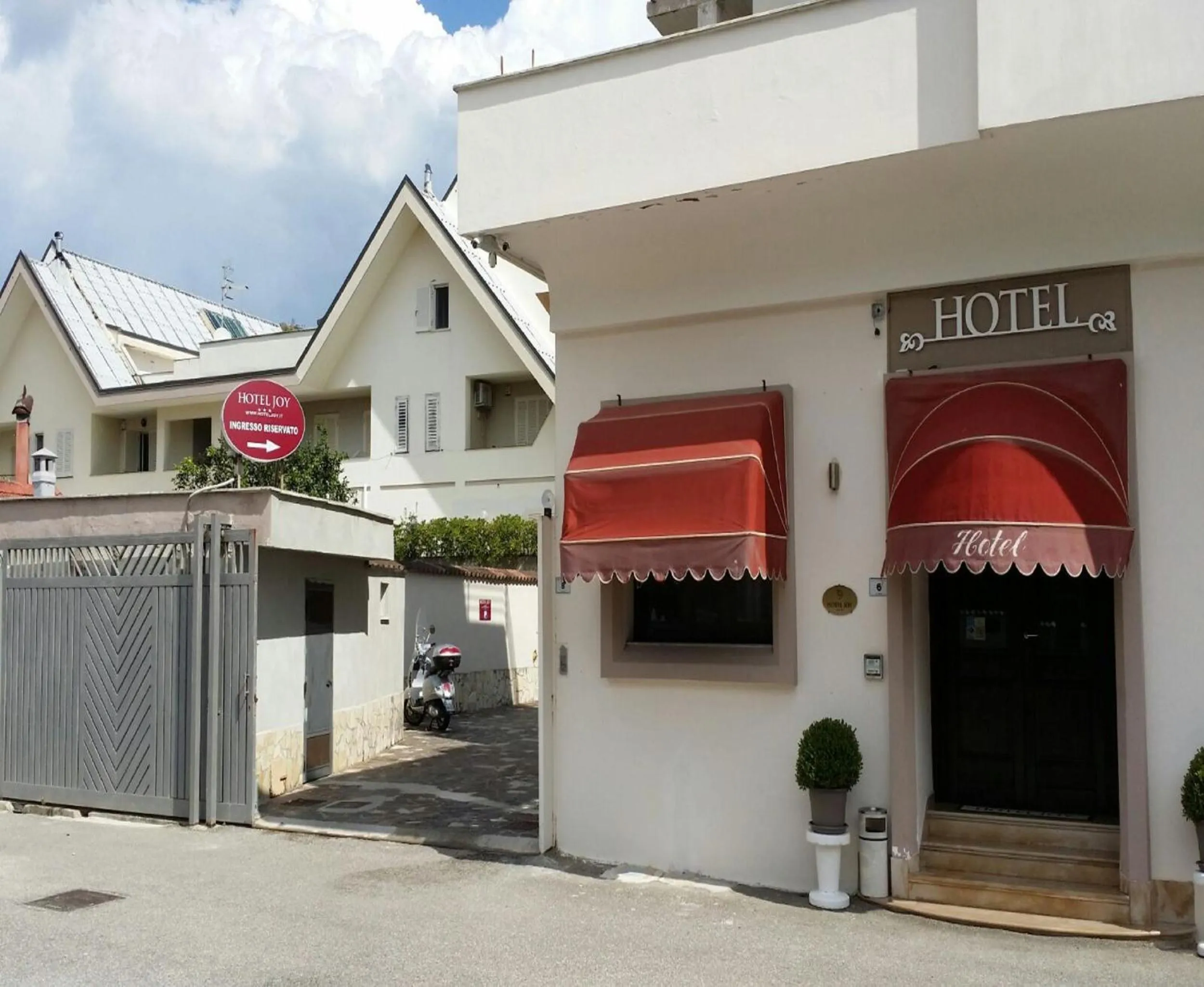 Property building in Hotel Joy