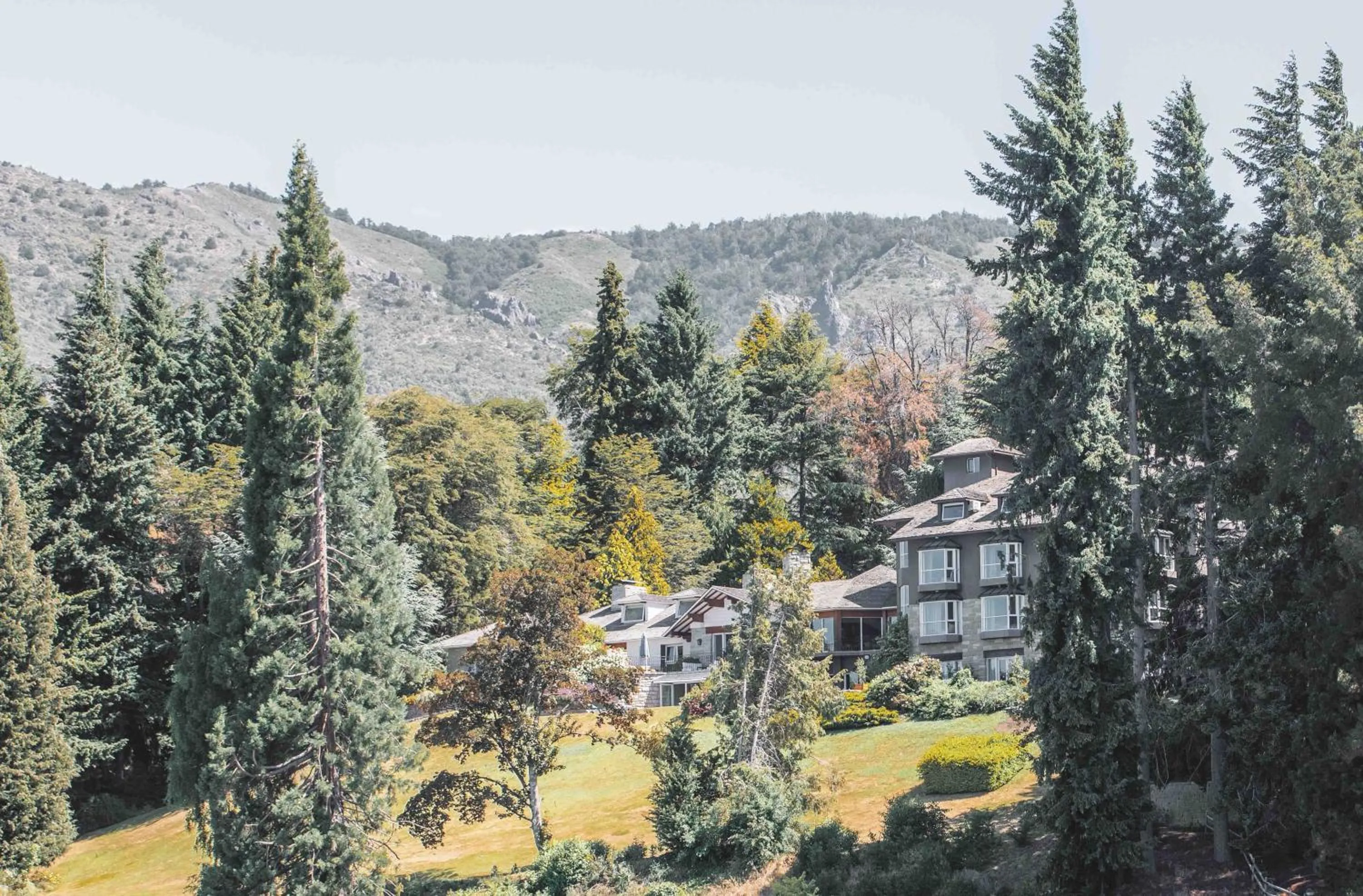 La Cascada Casa Patagónica by DON