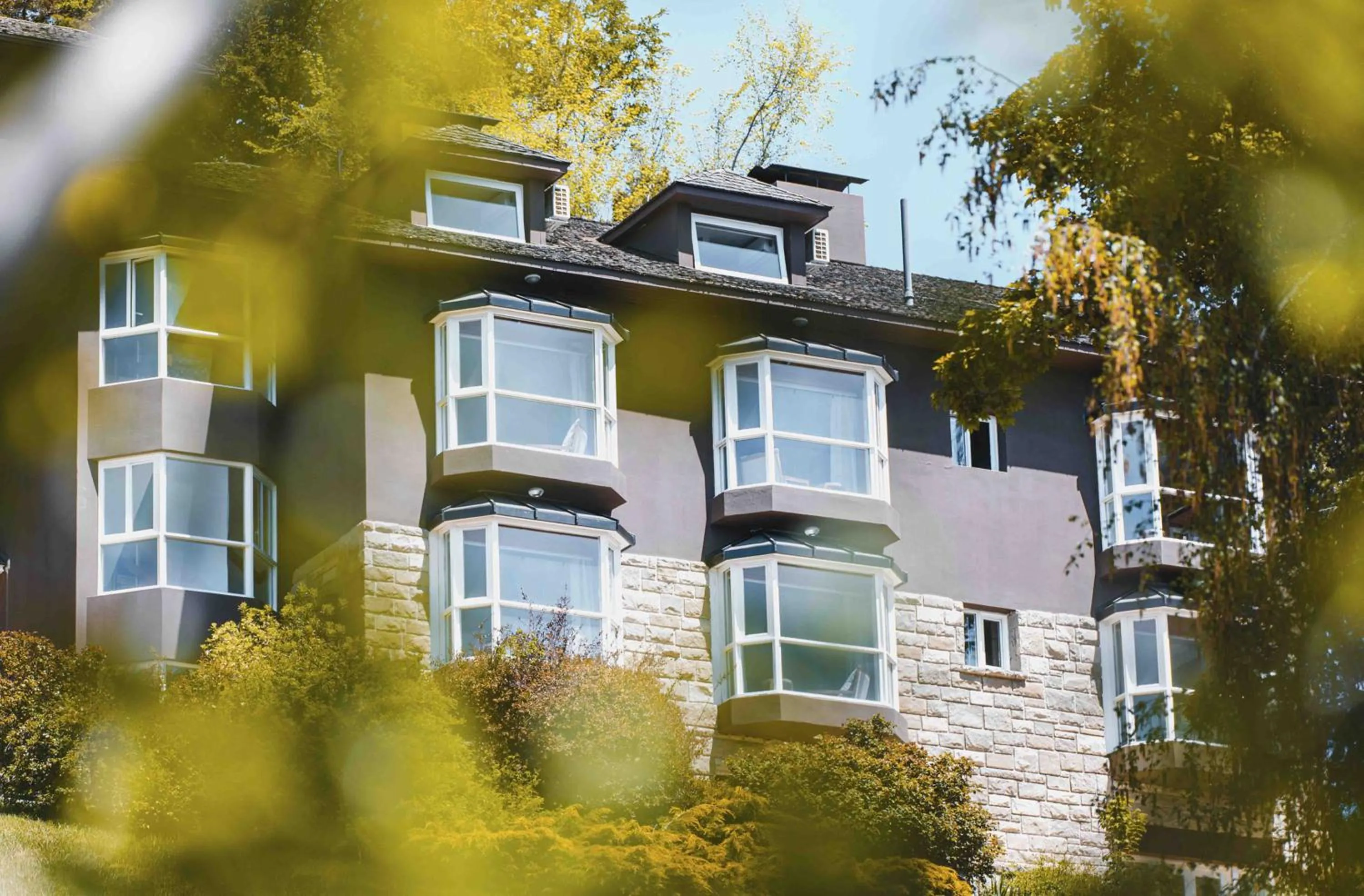 La Cascada Casa Patagónica by DON