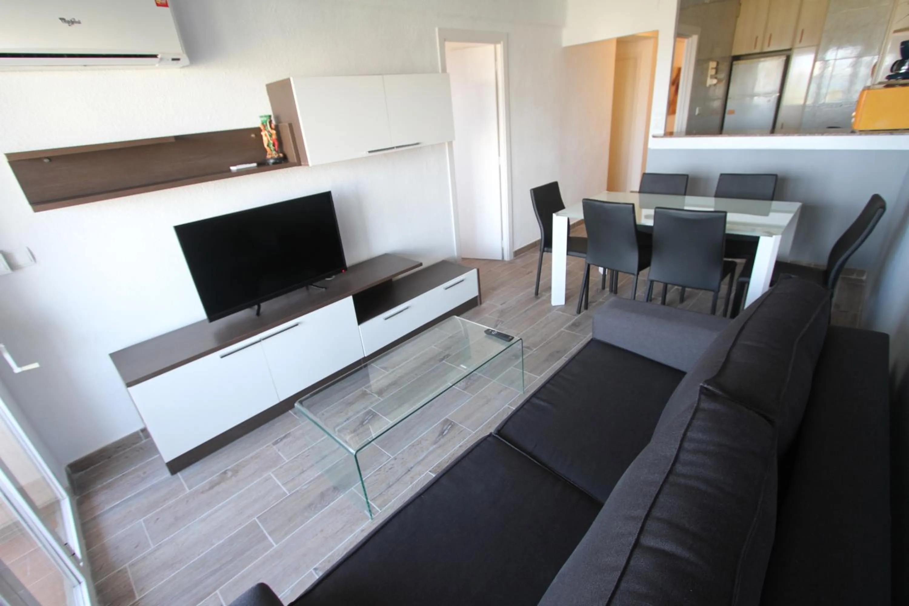 TV and multimedia in For a Stay Pineda Mar