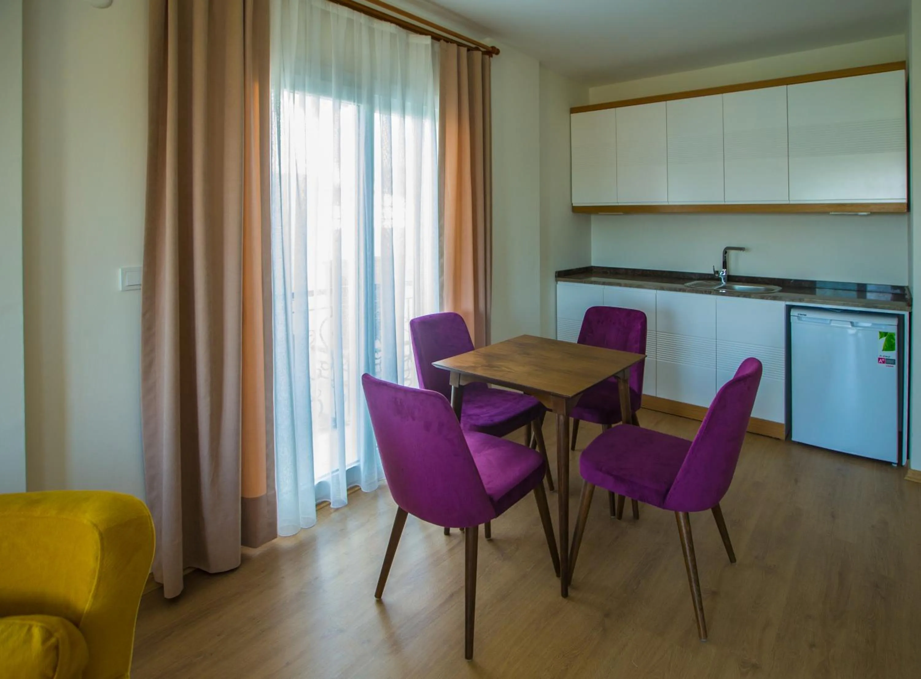 Day in Clementin Suits Sigacık