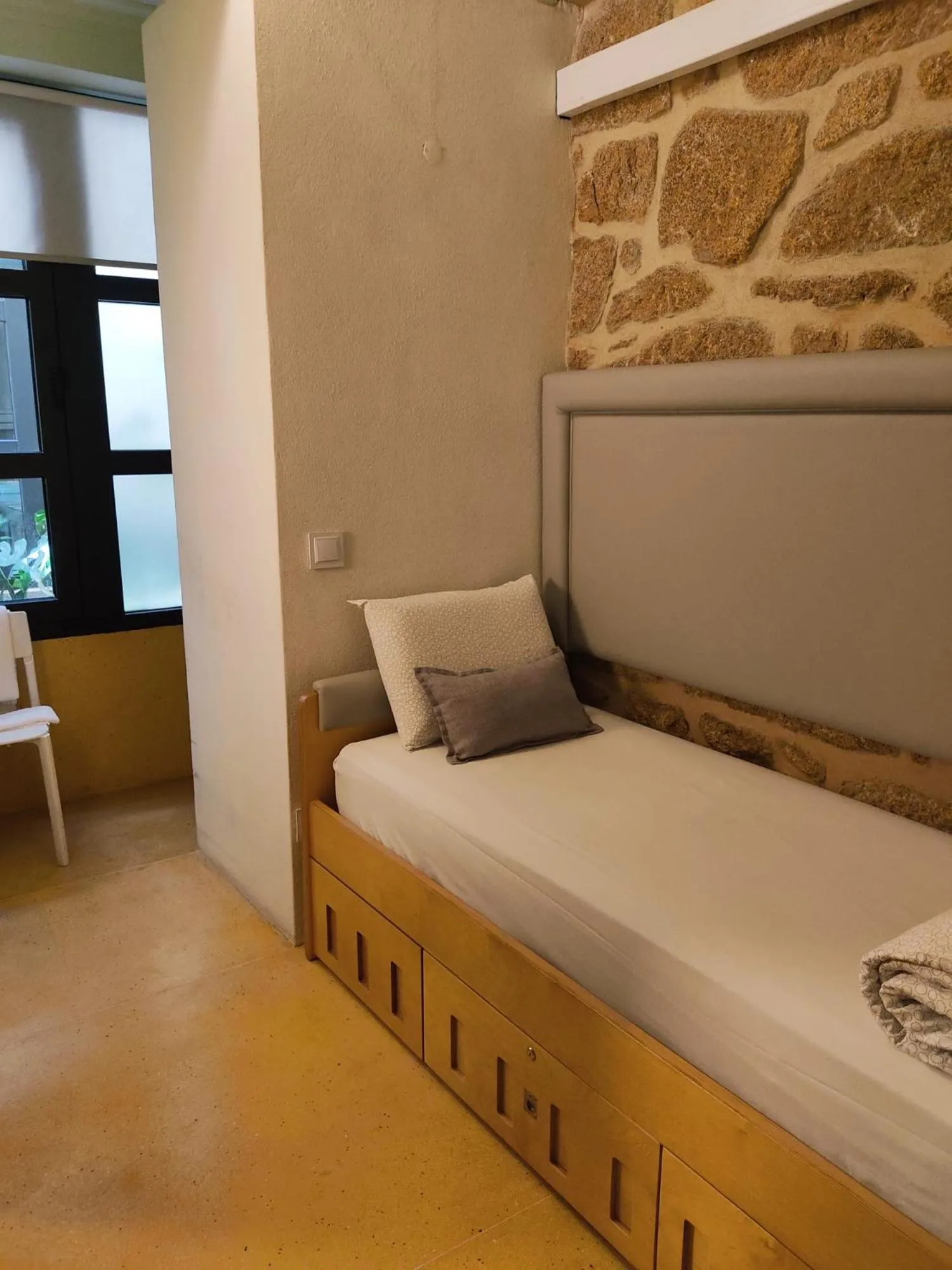 Single Room - single occupancy in Douro Village