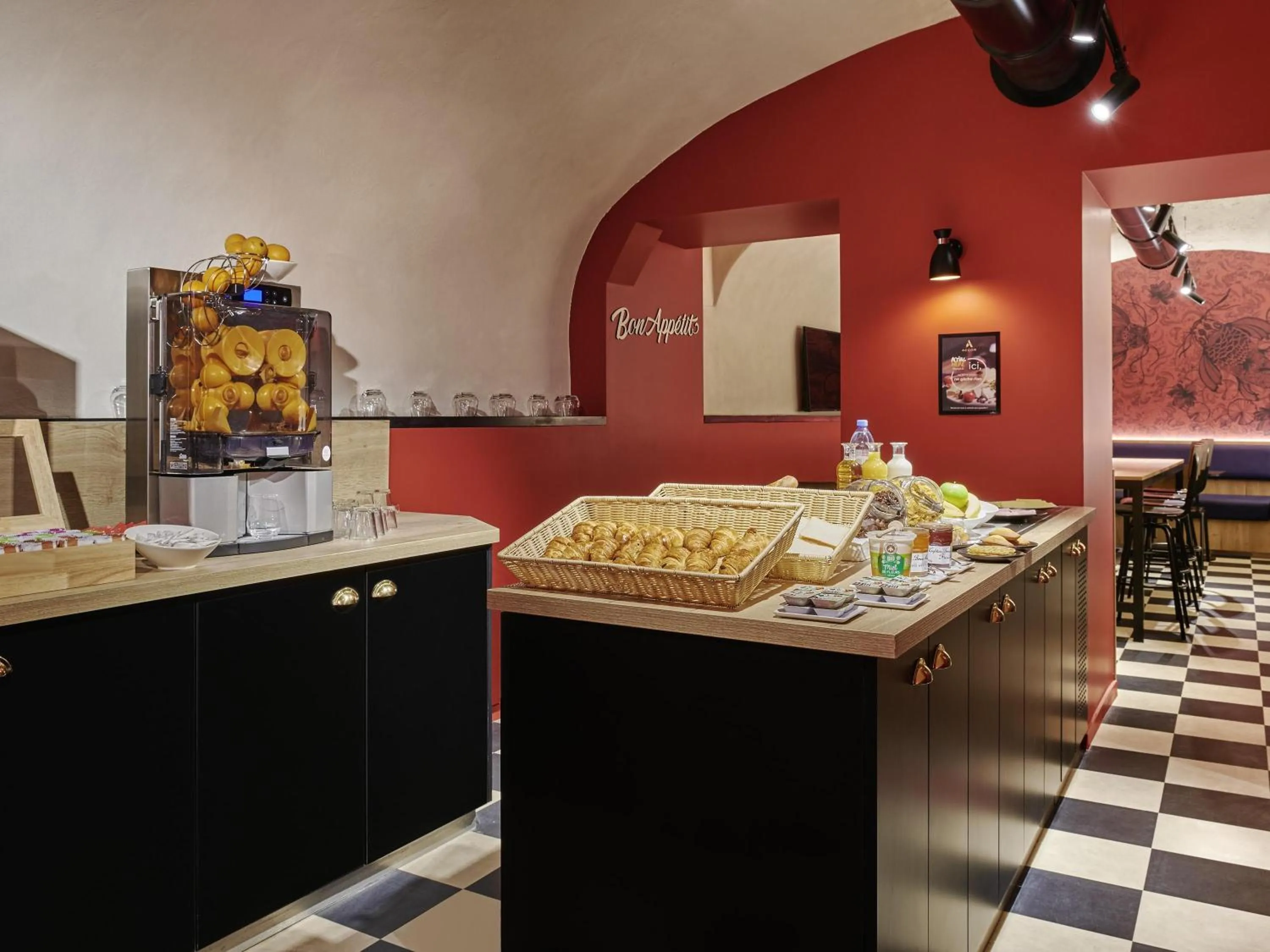 Breakfast in Ibis Styles Paris Gare de l'Est Magenta