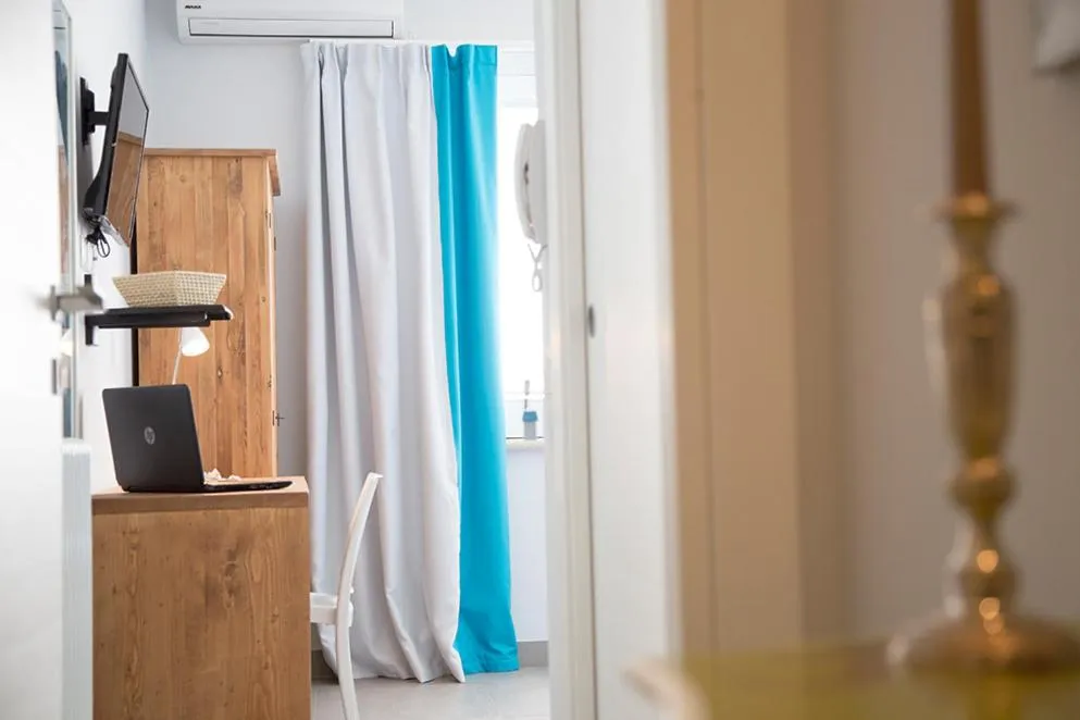 Decorative detail in B&B Kolors