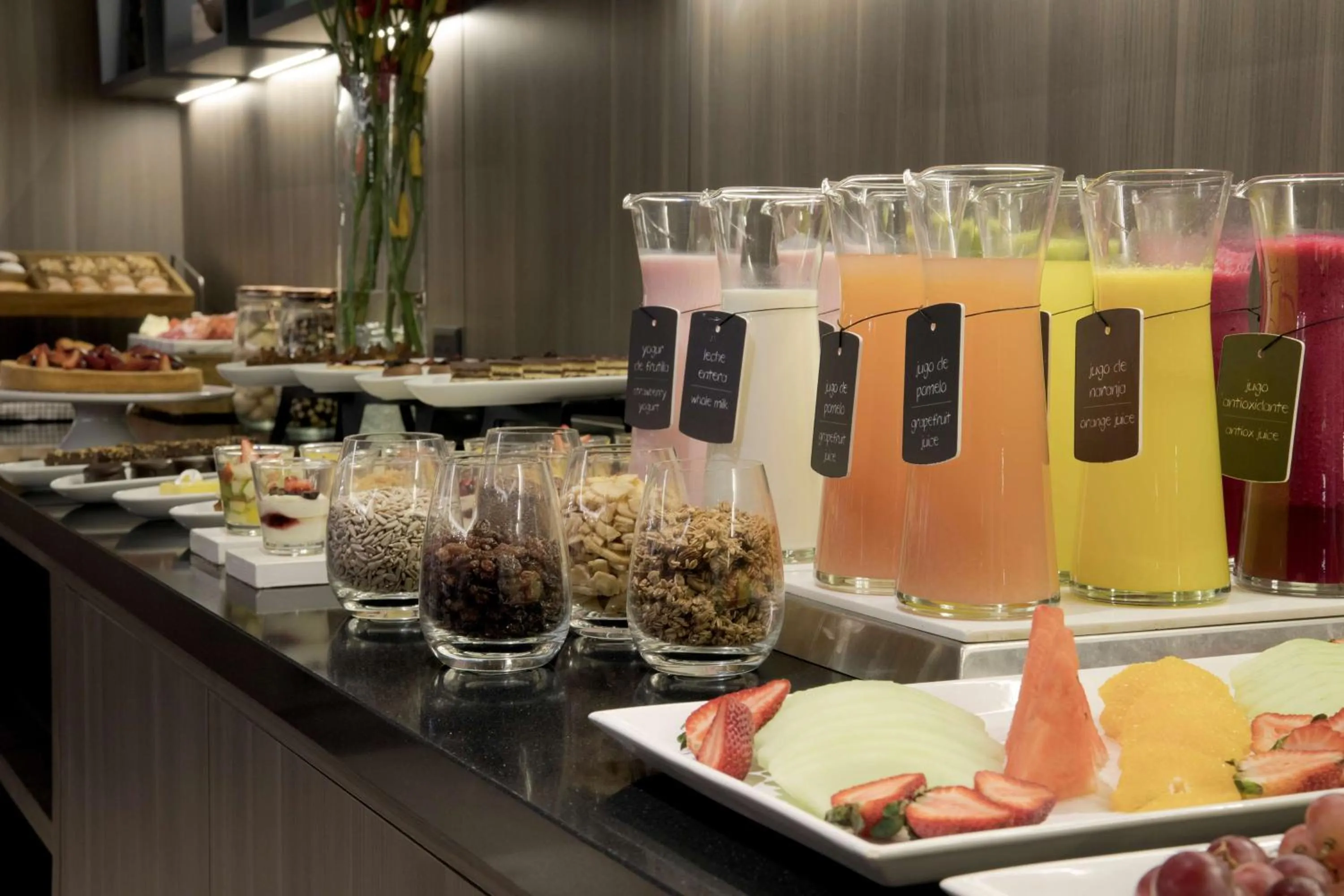 Restaurant/places to eat in NH Buenos Aires 9 de Julio