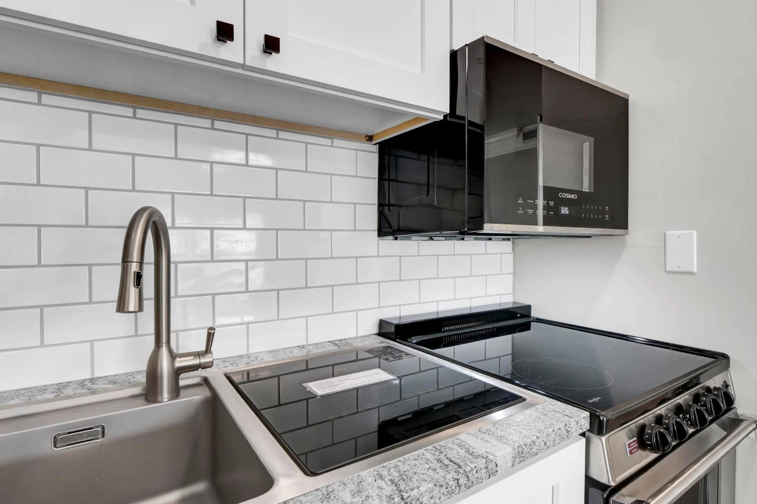 Kitchen or kitchenette in Sandpeddler Inn and Suites