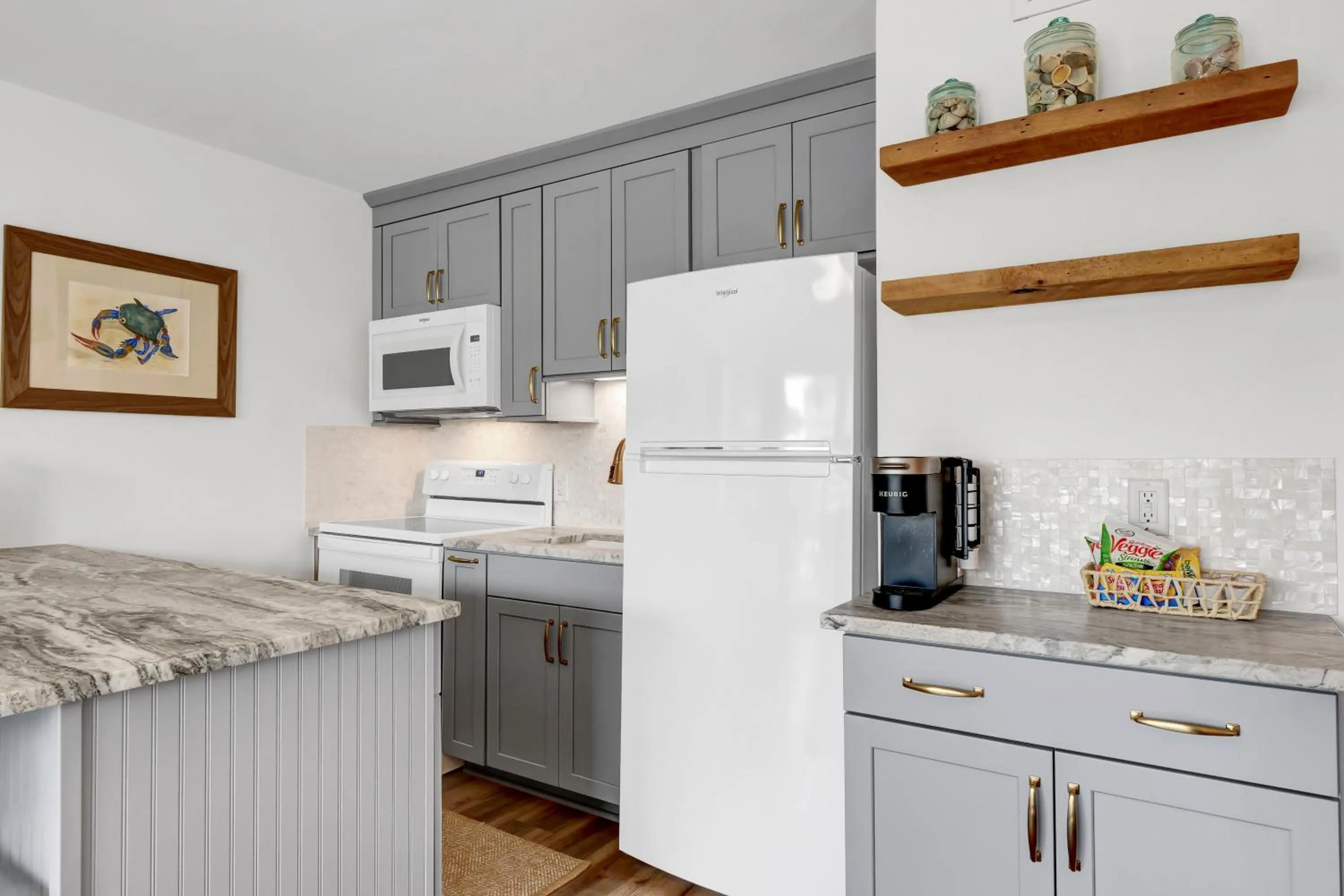 Kitchen or kitchenette in Sandpeddler Inn and Suites