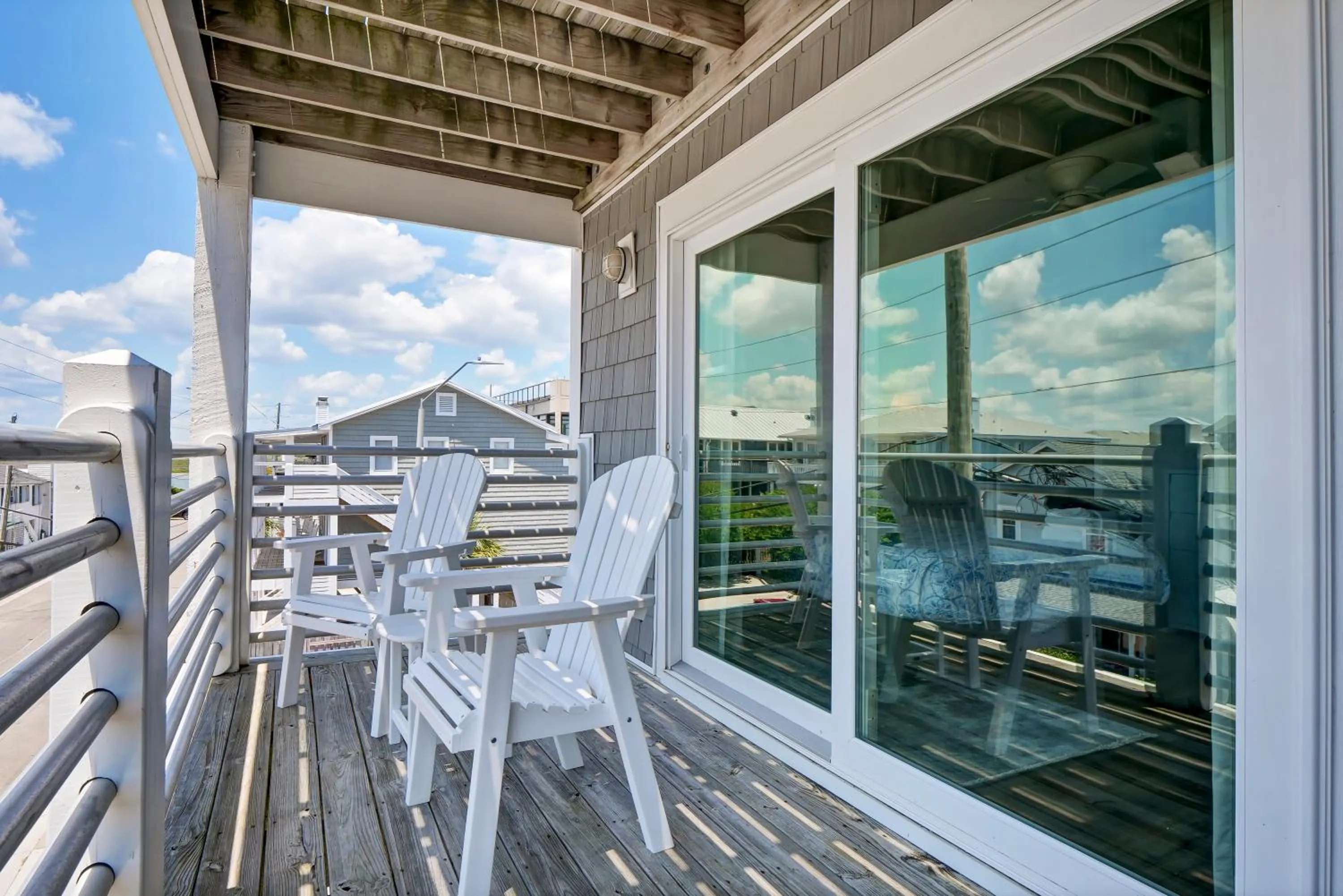 Balcony/Terrace in Sandpeddler Inn and Suites
