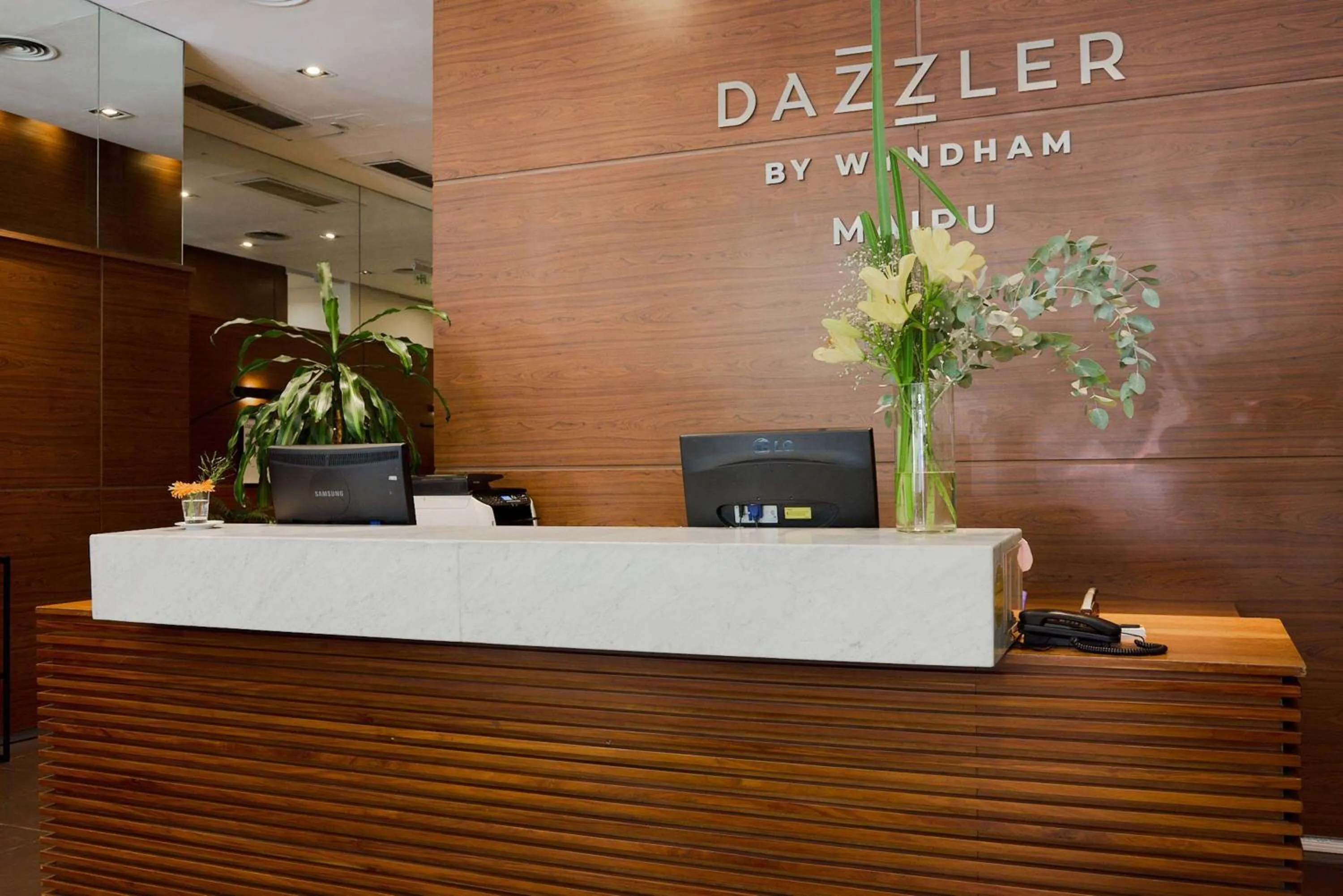 Lobby or reception in Dazzler by Wyndham Buenos Aires Maipu