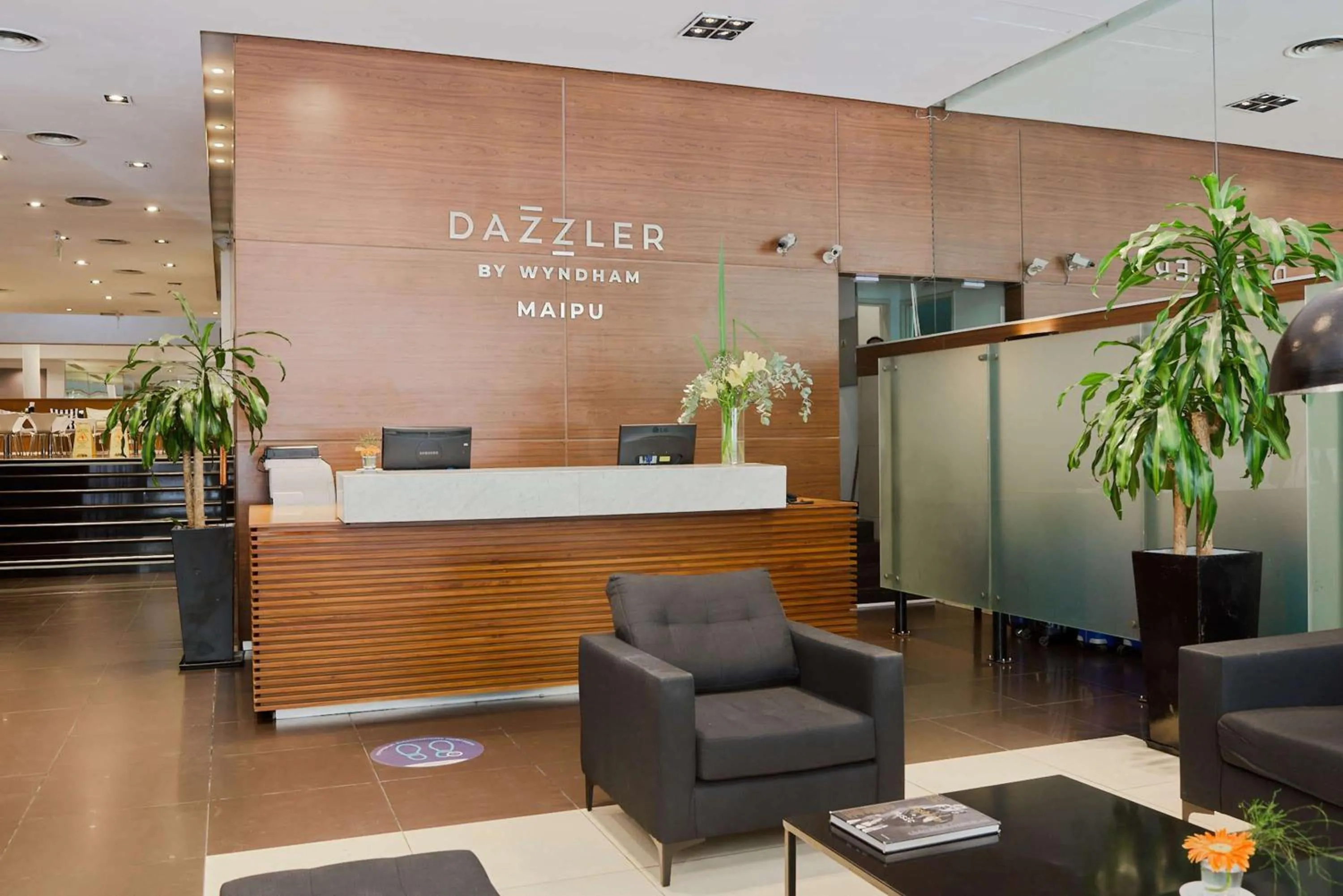 Lobby or reception in Dazzler by Wyndham Buenos Aires Maipu