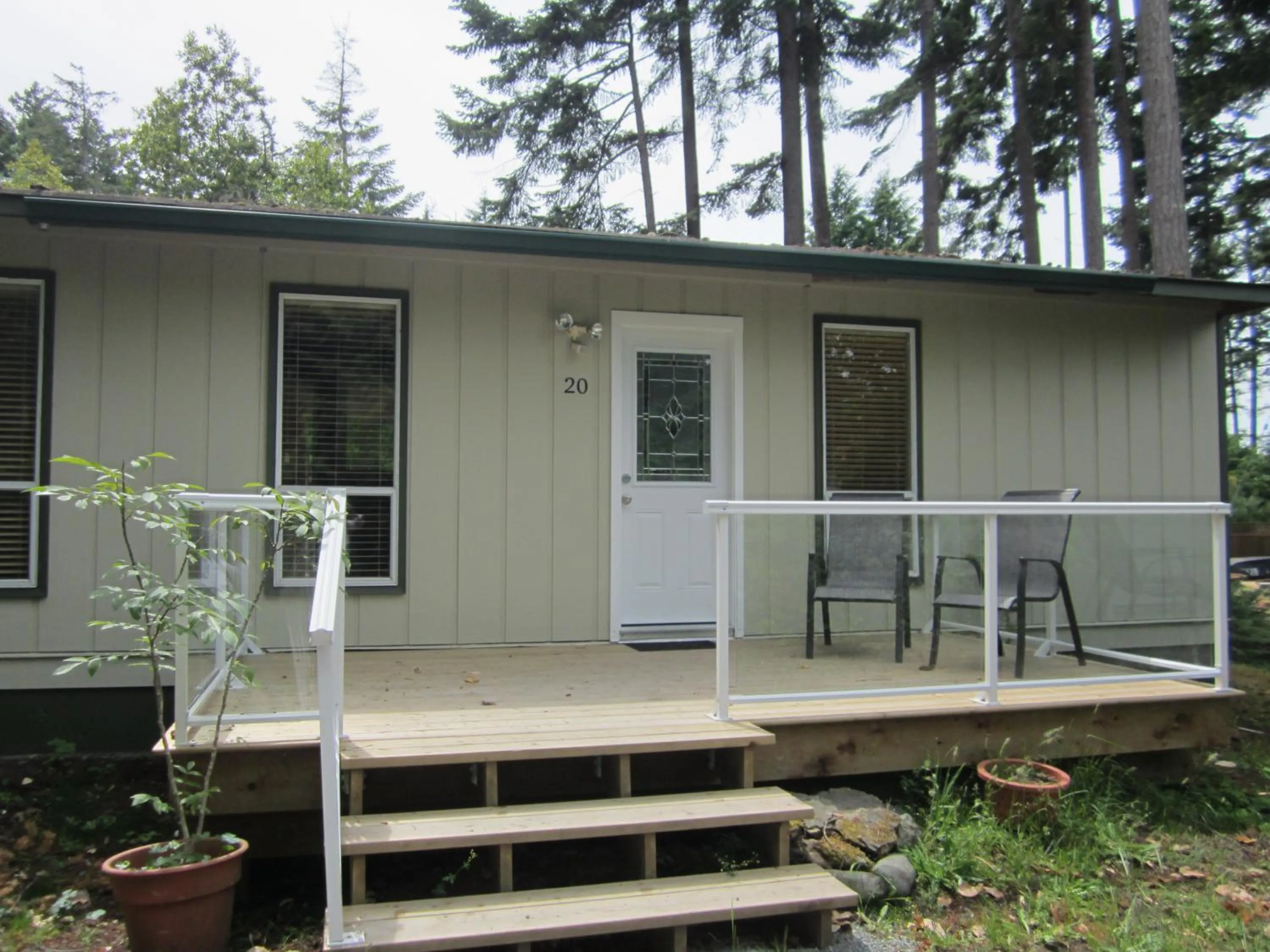 Patio in The Surf Lodge and Pub