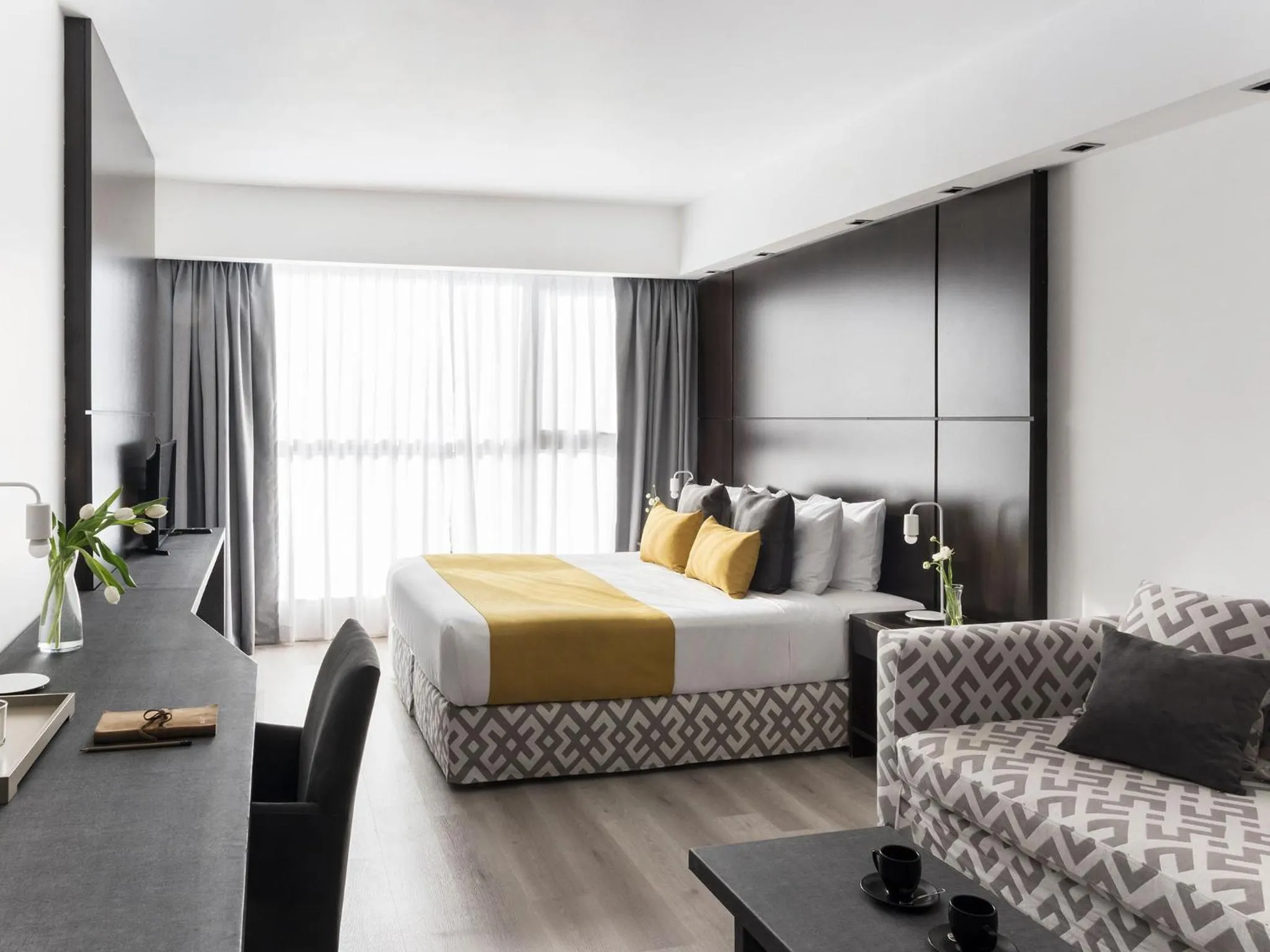 Bed in HTL City Baires