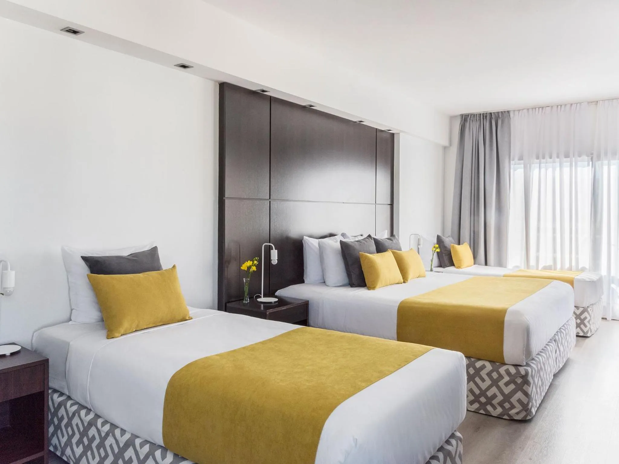 Bed in HTL City Baires