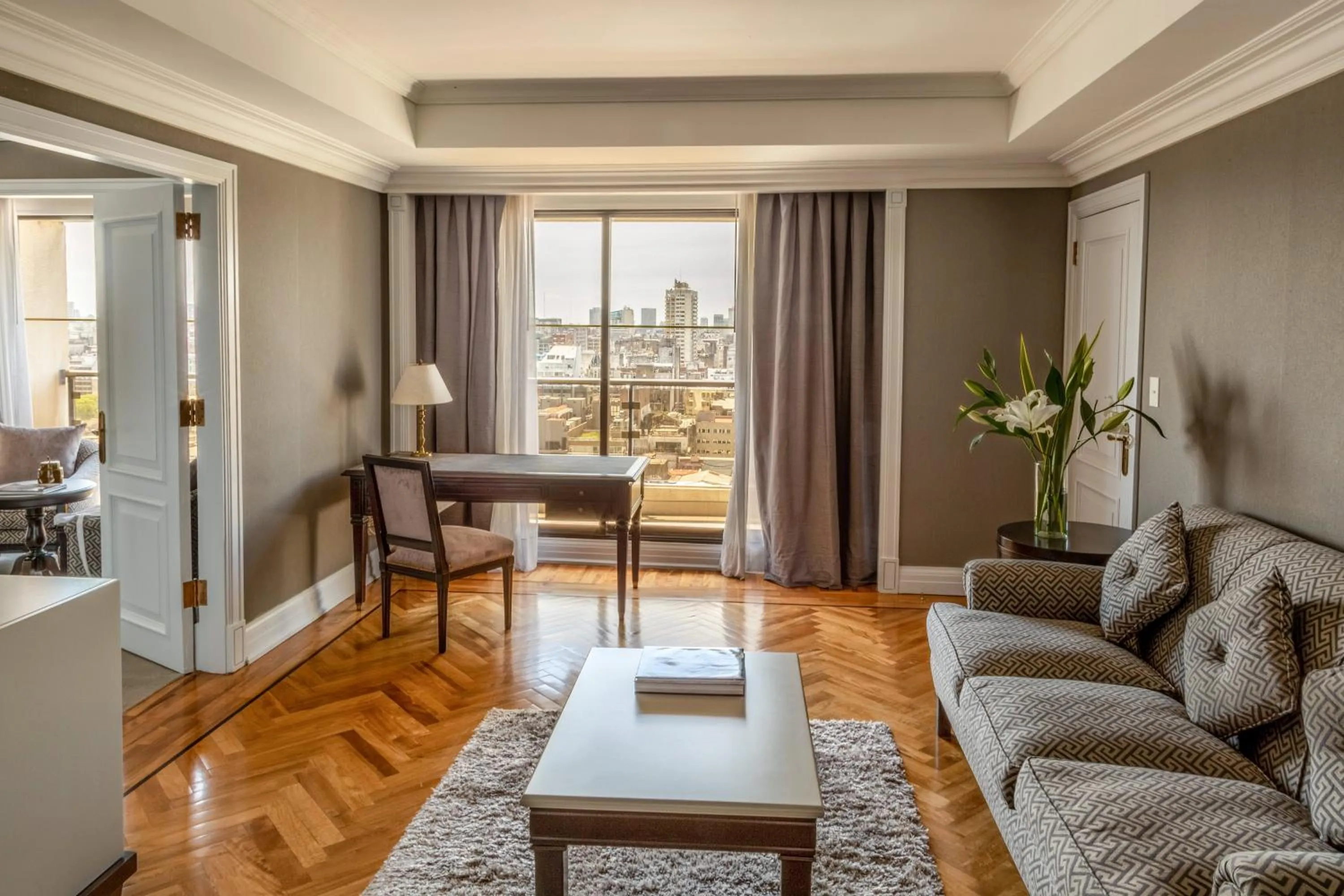 Photo of the whole room in InterContinental Buenos Aires by IHG