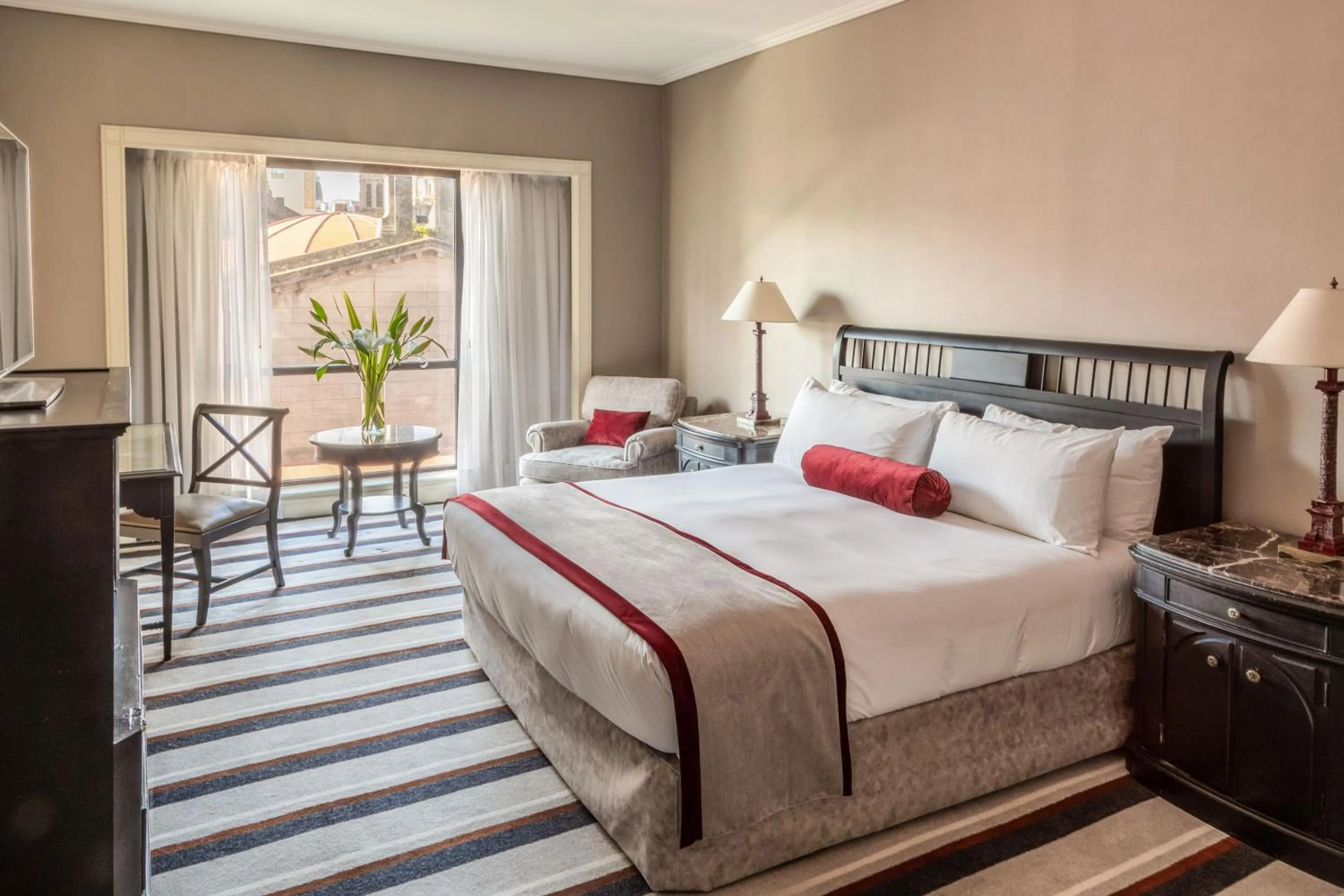 Photo of the whole room, Bed in InterContinental Buenos Aires by IHG