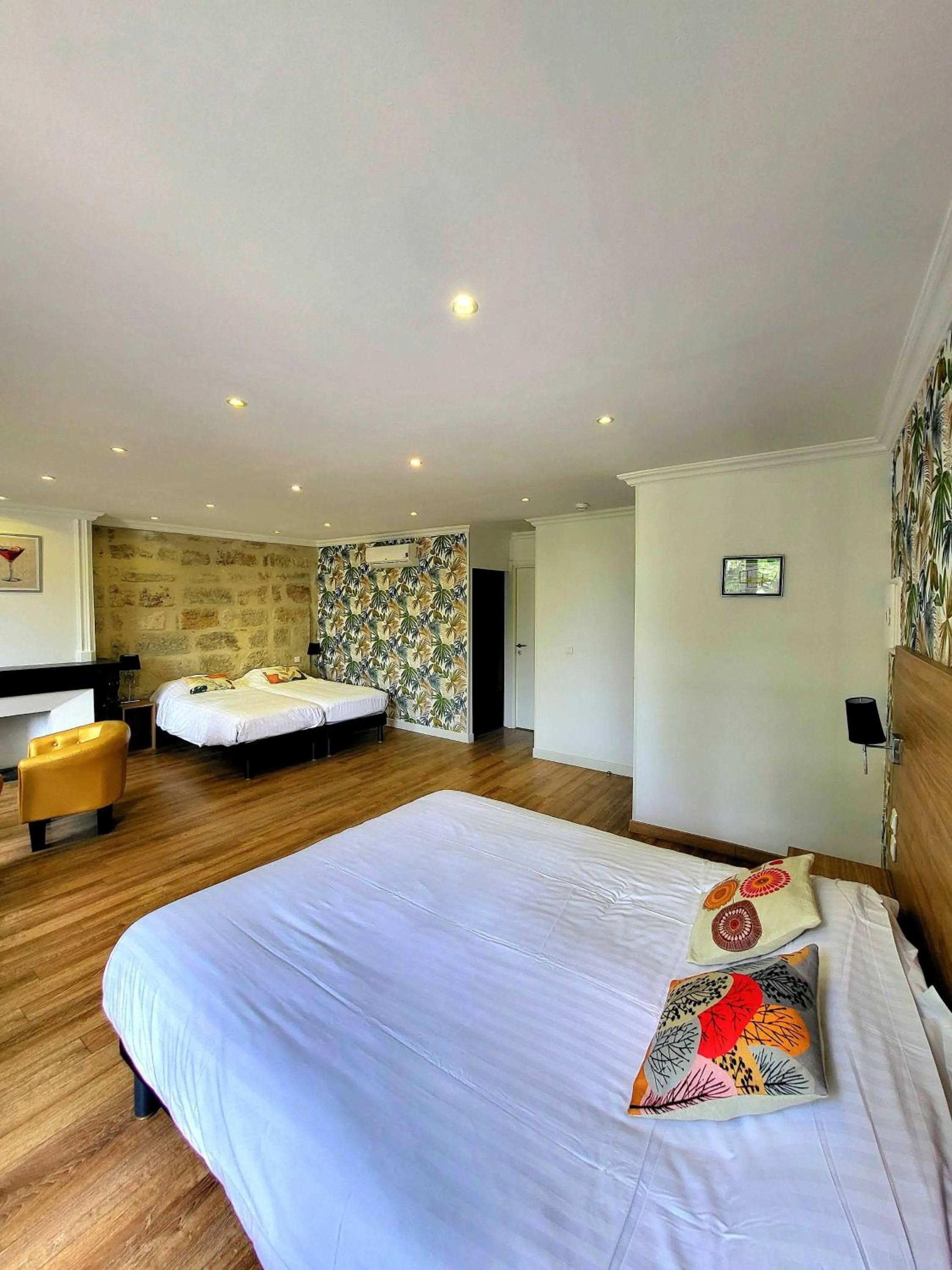 Bed in Le Grand Hôtel Molière