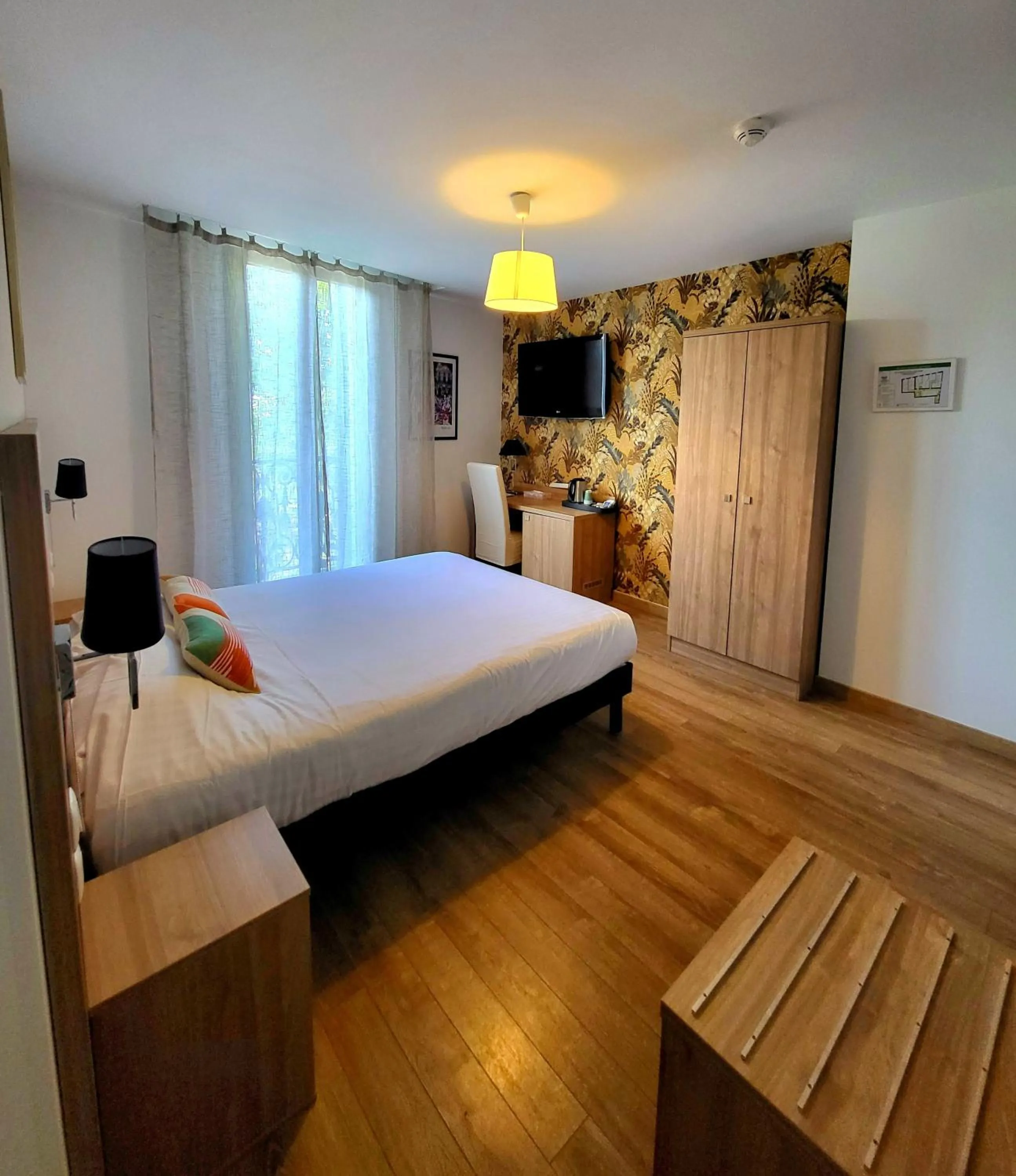 Bed in Le Grand Hôtel Molière