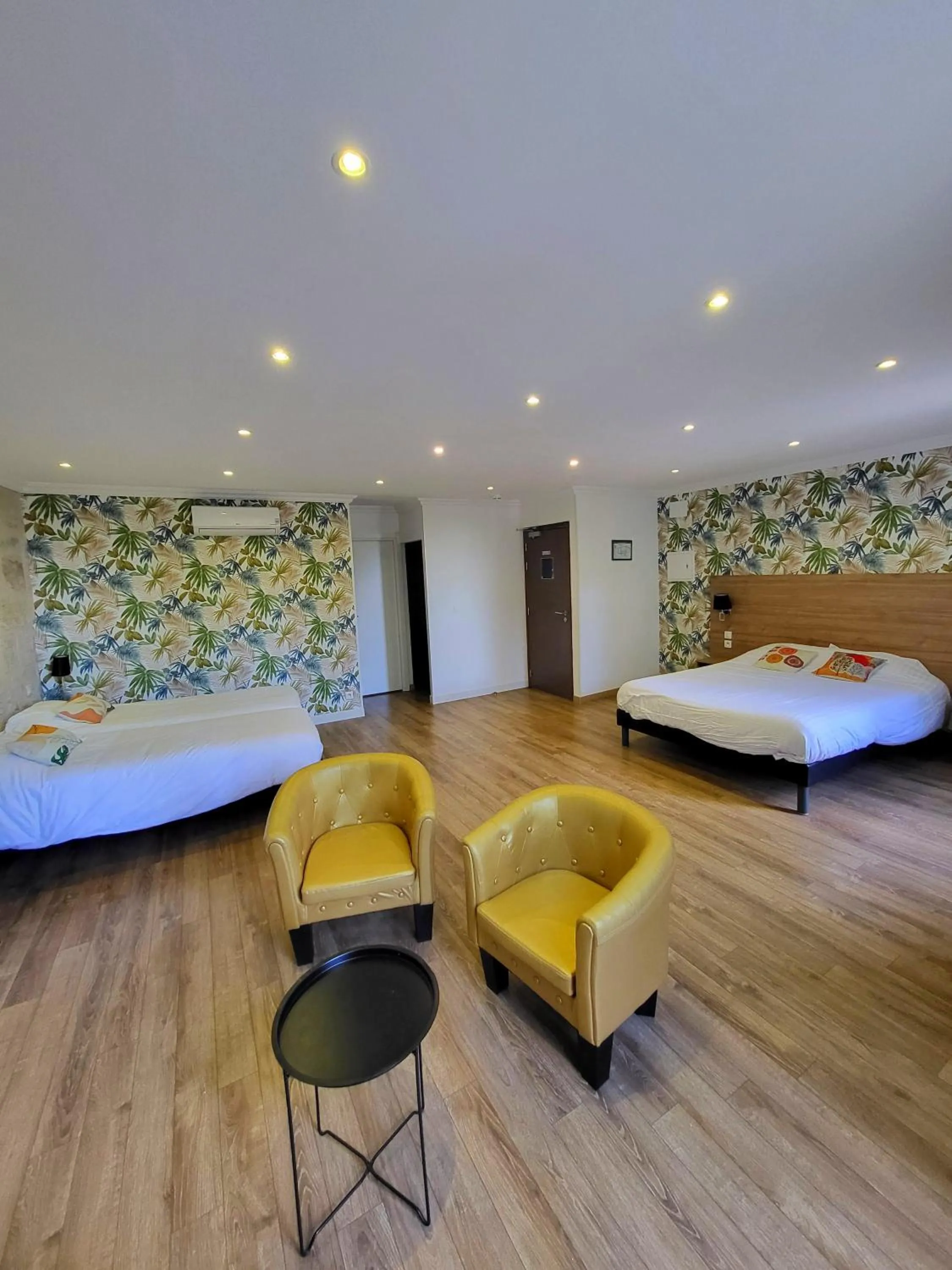 Bed in Le Grand Hôtel Molière