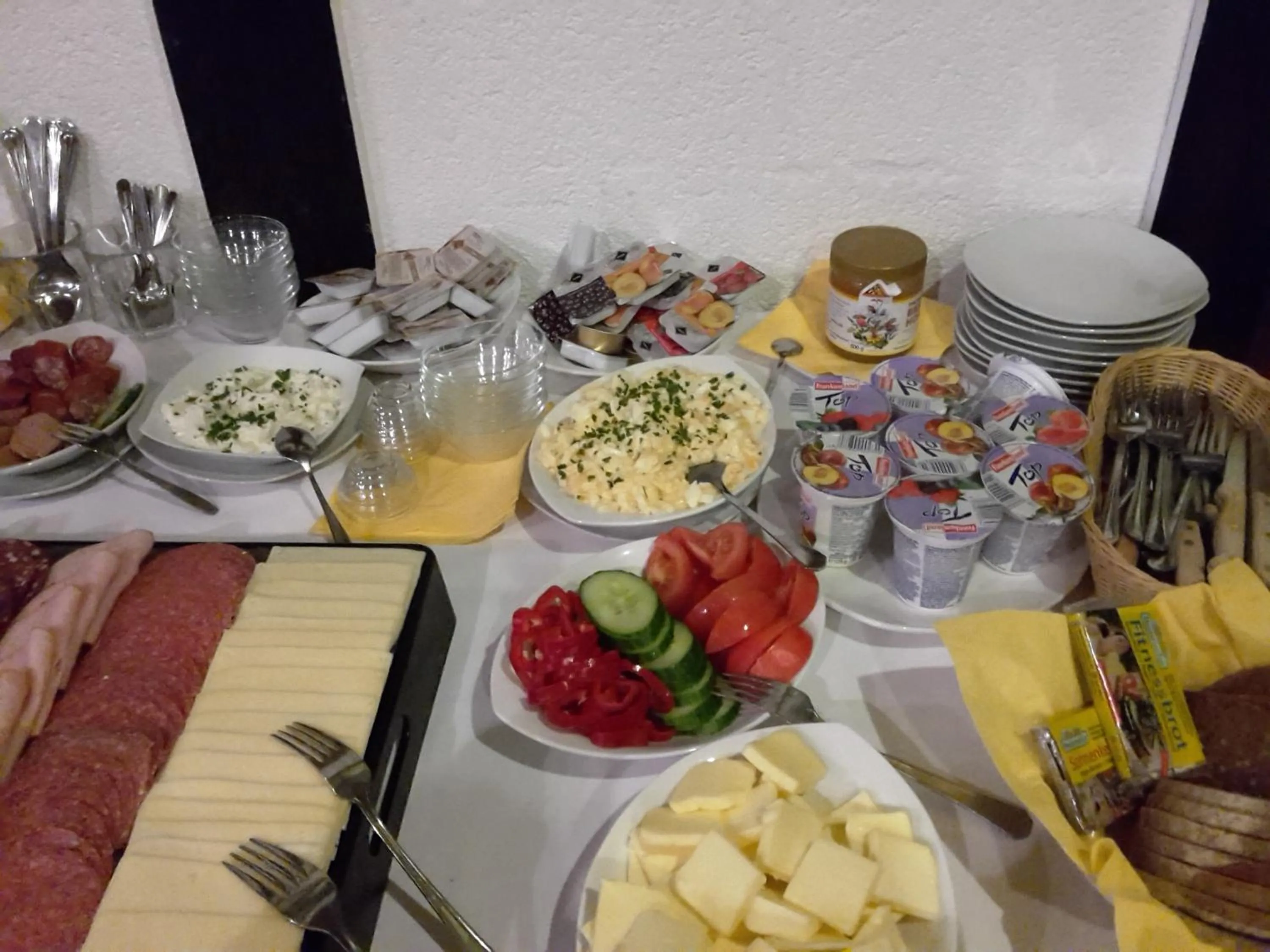 Food and drinks in Landhotel zur guten Quelle