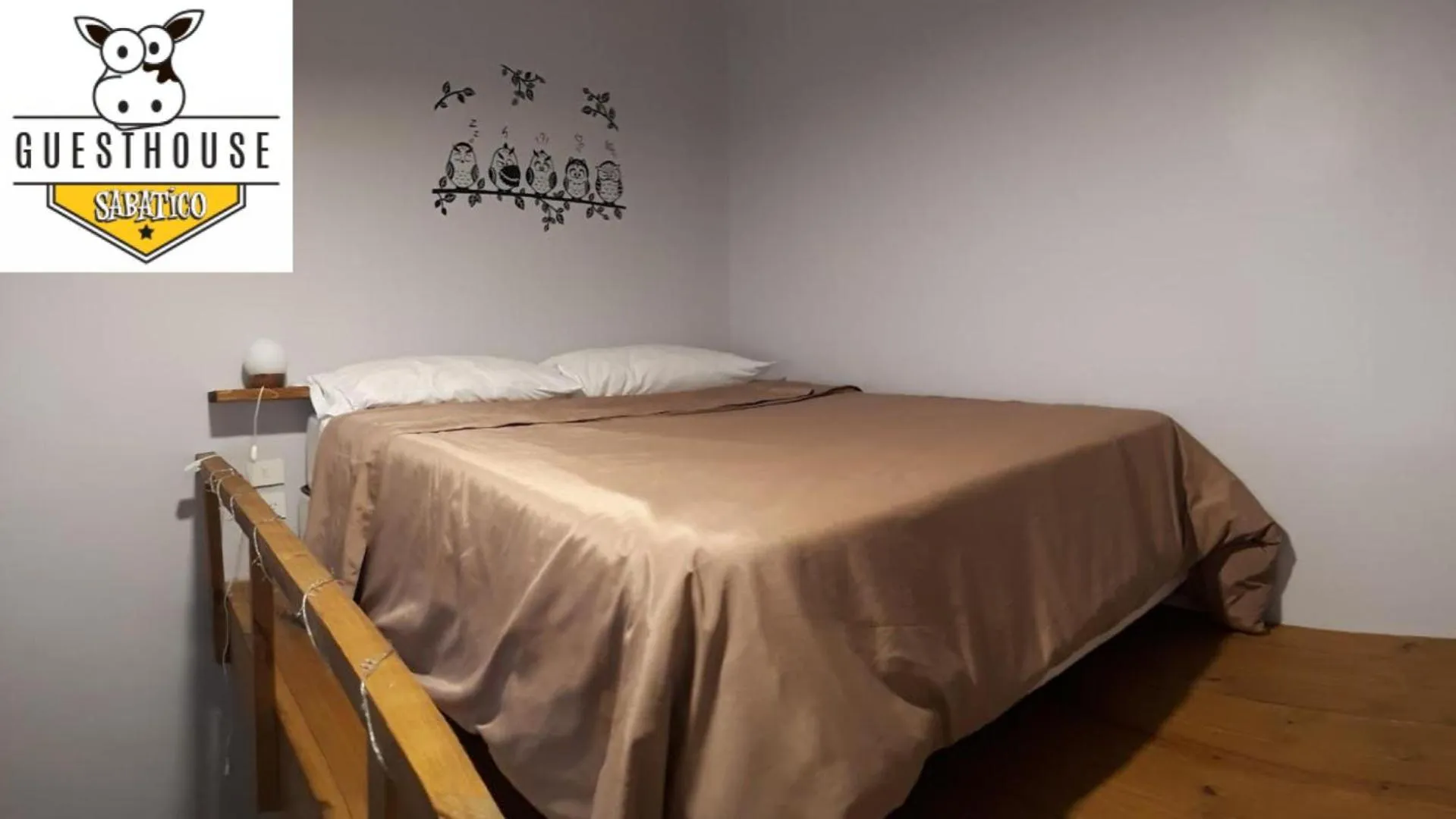 Bed in Sabatico Travelers Hostel & Guesthouse