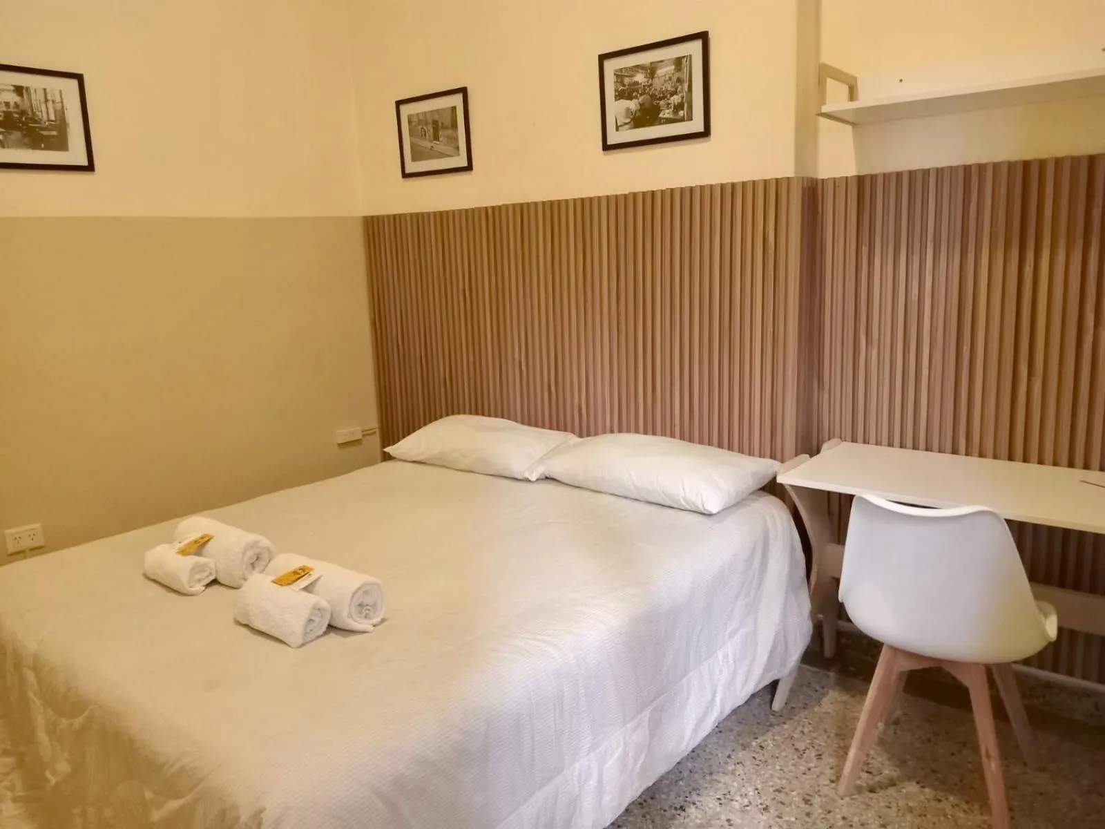 Bed in Sabatico Travelers Hostel & Guesthouse