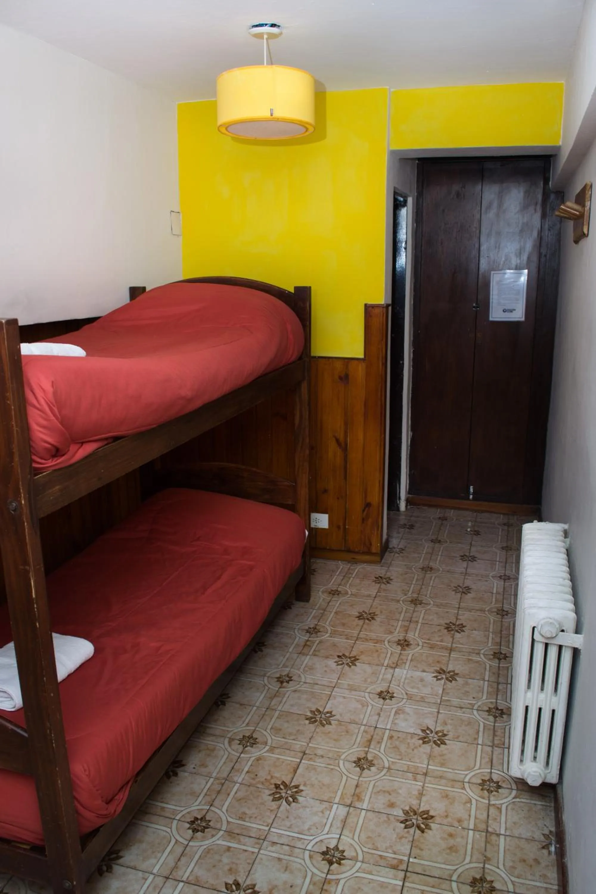 Bed in Hostel Inn Bariloche