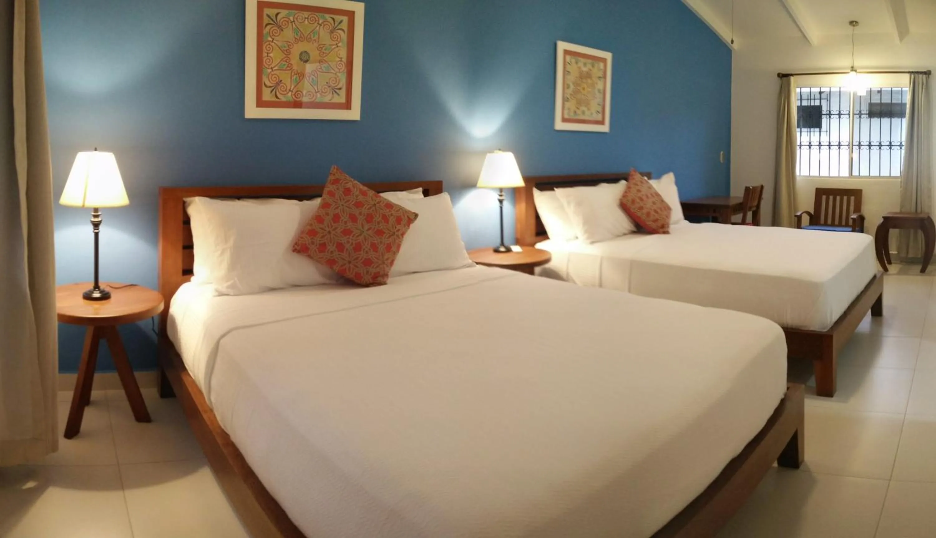 Deluxe Queen Room with Two Queen Beds in El Mirador Suites