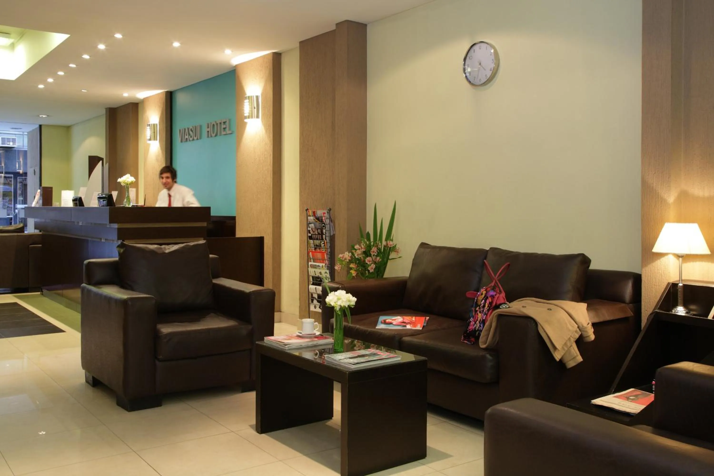 Communal lounge/ TV room in Viasui Hotel