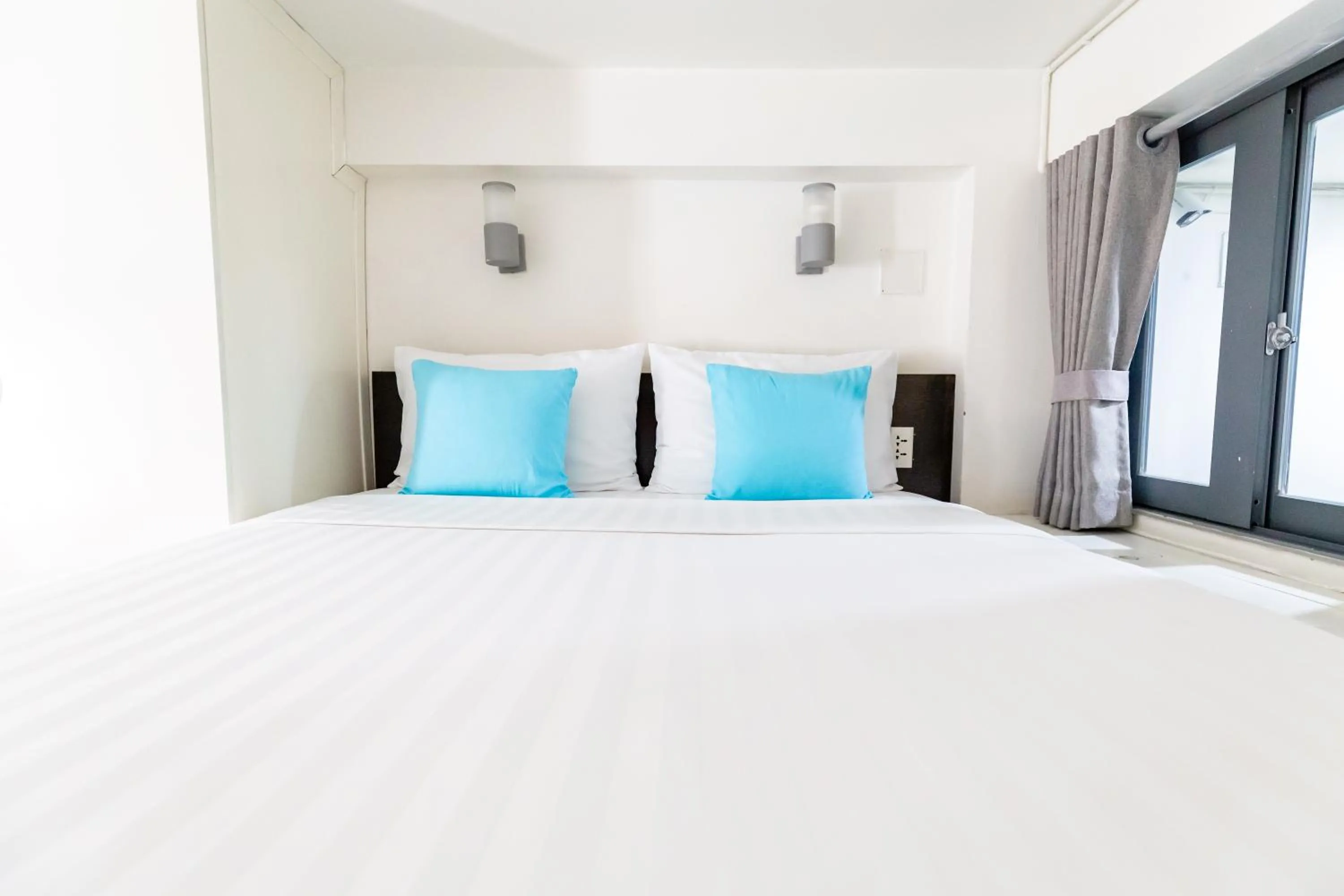 Bedroom, Bed in The Haven - Lofts by the Park