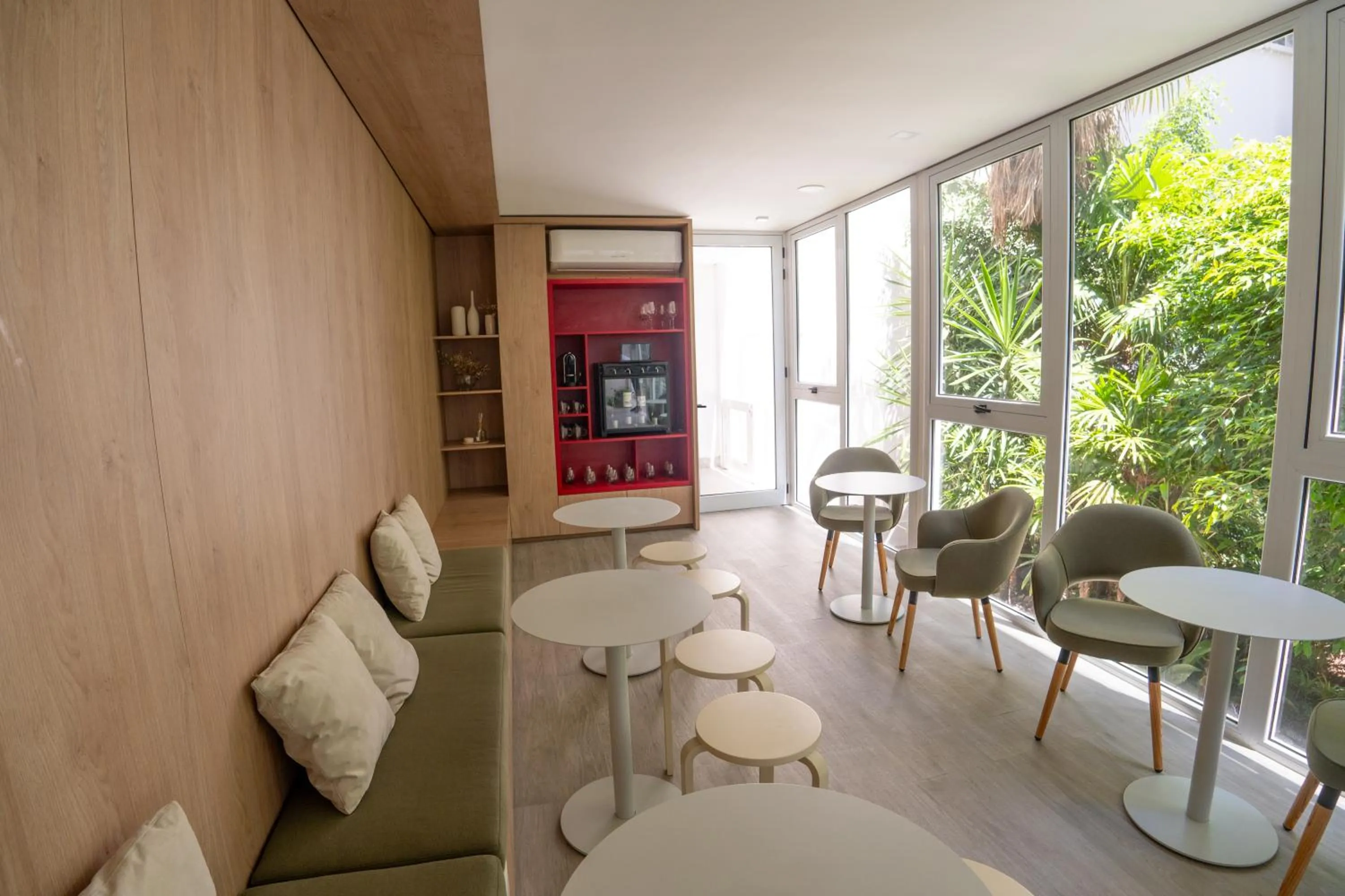 Seating area in Aparthotel Trianon Recoleta