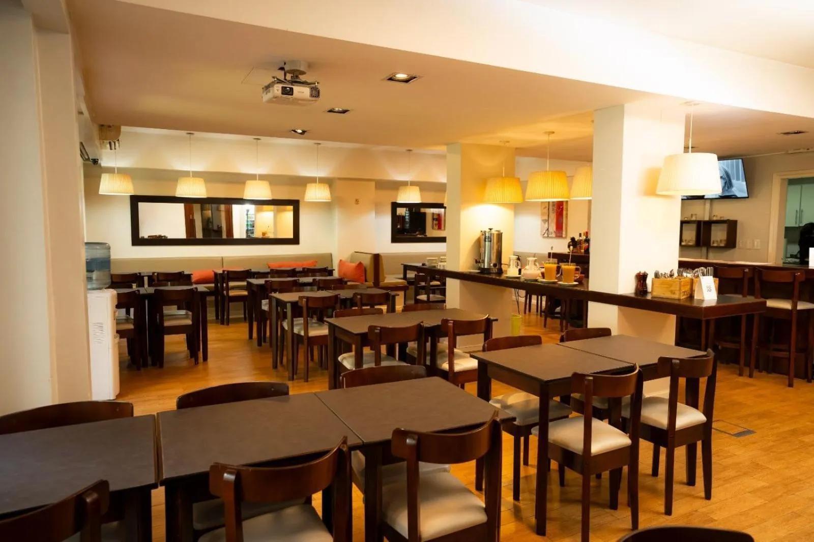 Breakfast in Aparthotel Trianon Recoleta