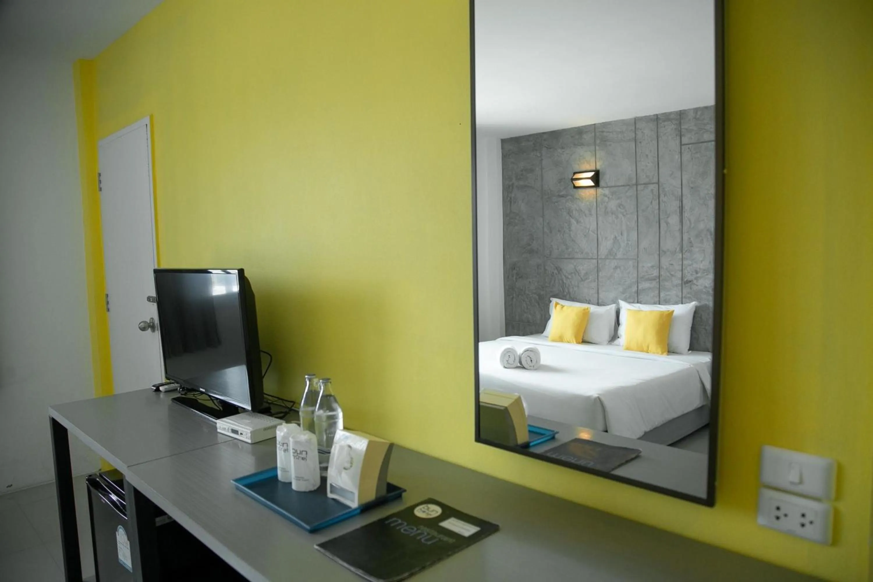 Bedroom, Bed in Bun Hotel