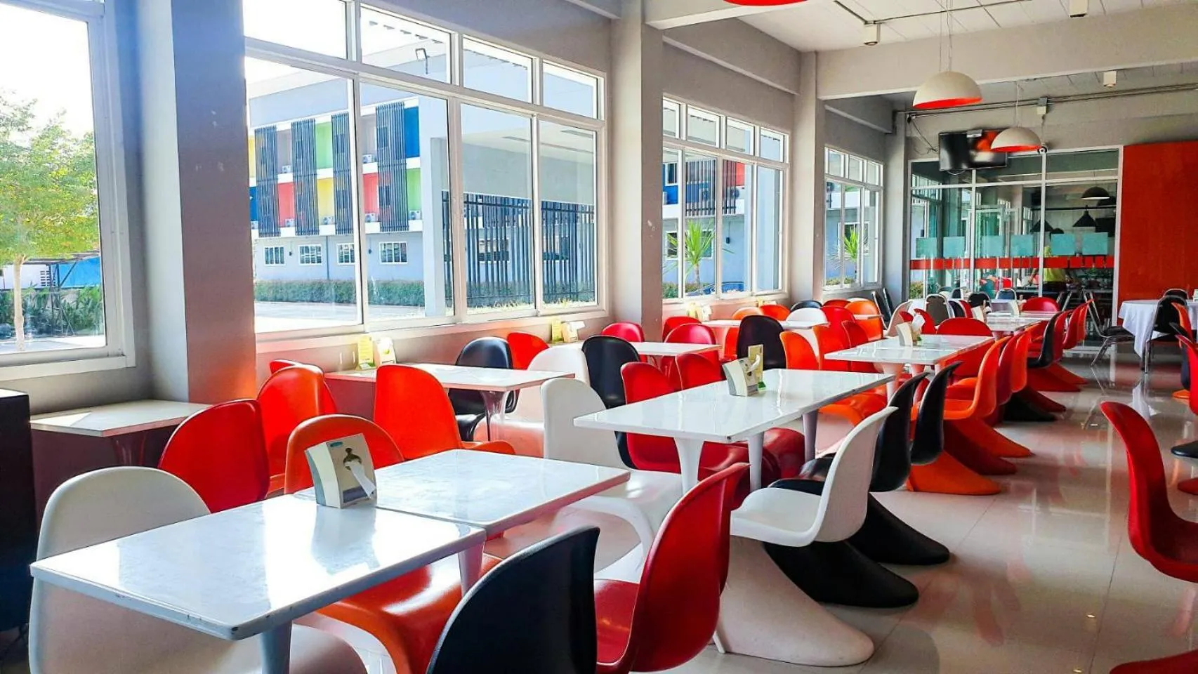 Restaurant/places to eat in Bun Hotel