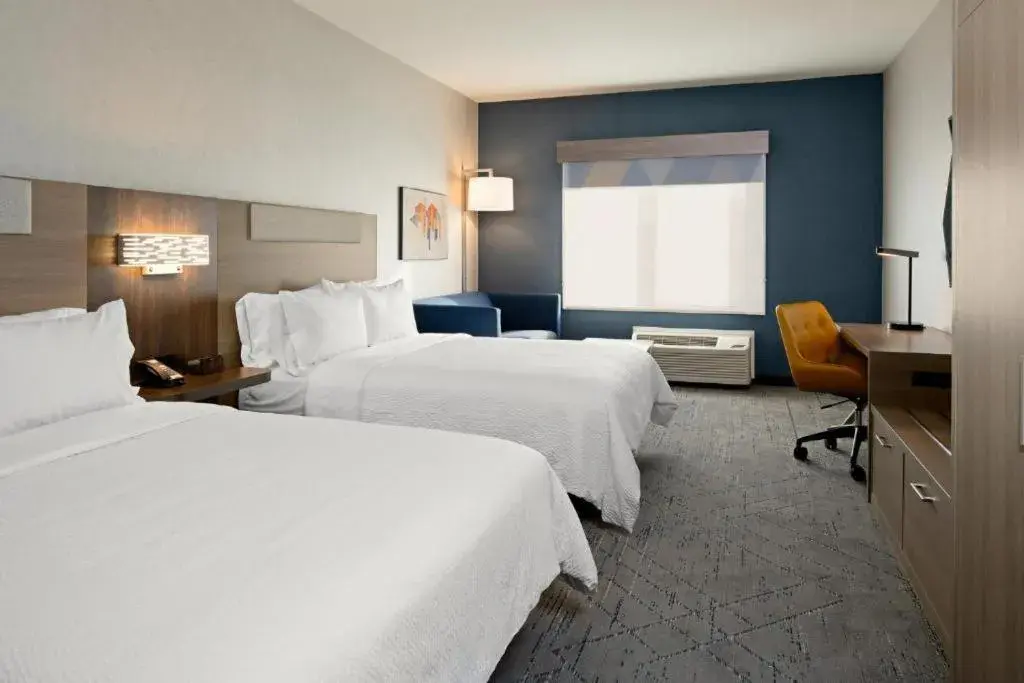 Double Suite with Two Double Beds - Non-Smoking in Holiday Inn Express & Suites Albany Airport Area - Latham by IHG Double Suite with Two Double Beds - Non-Smoking in Holiday Inn Express & Suites Albany Airport Area - Latham by IHG